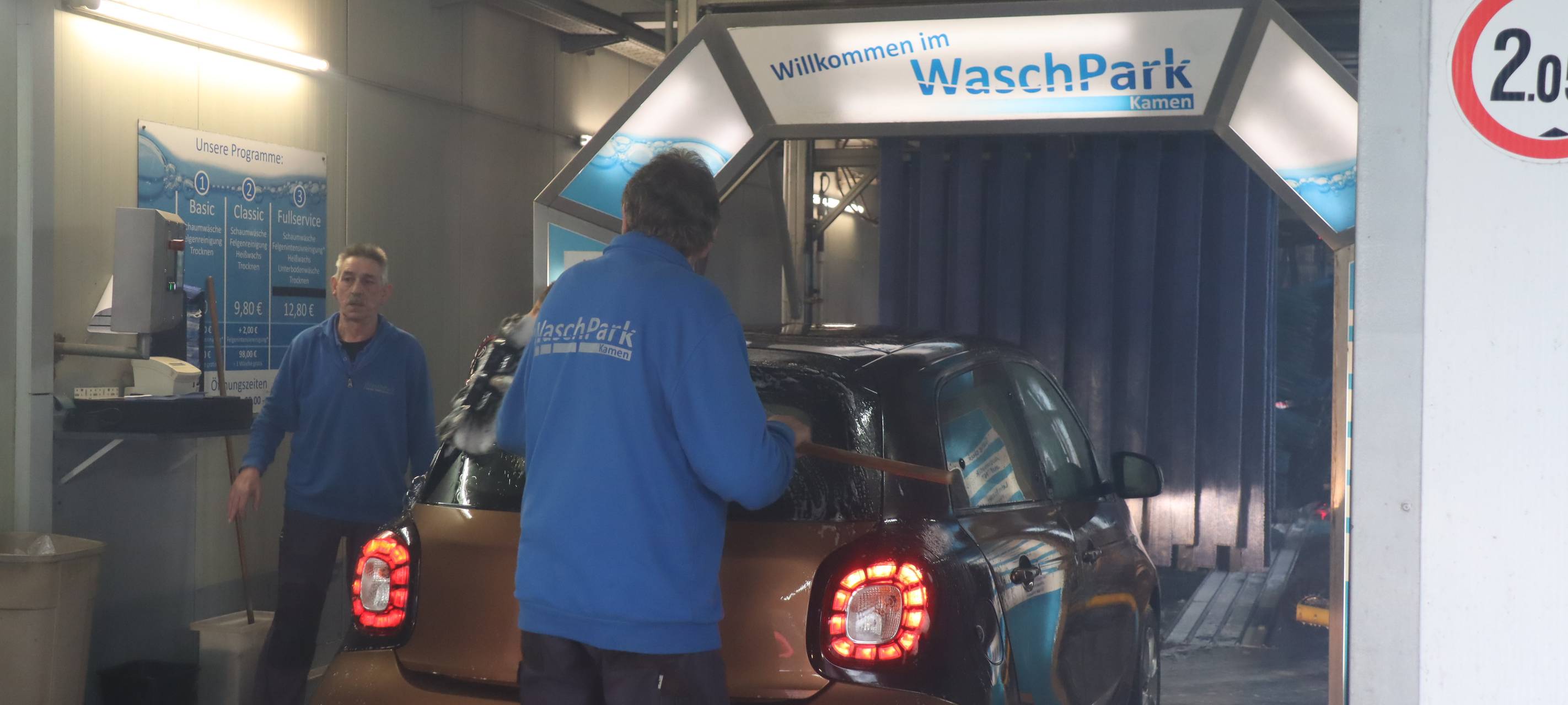 Autowaschen mit Antenne Unna