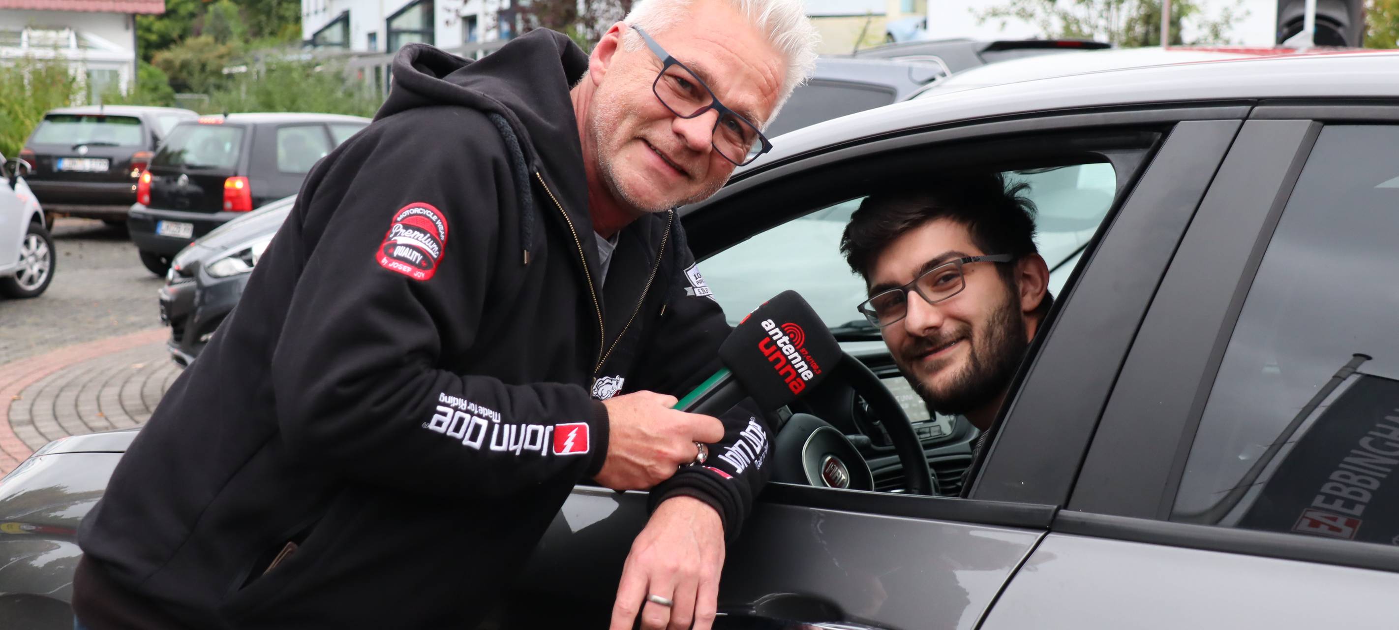 Autowaschen mit Antenne Unna