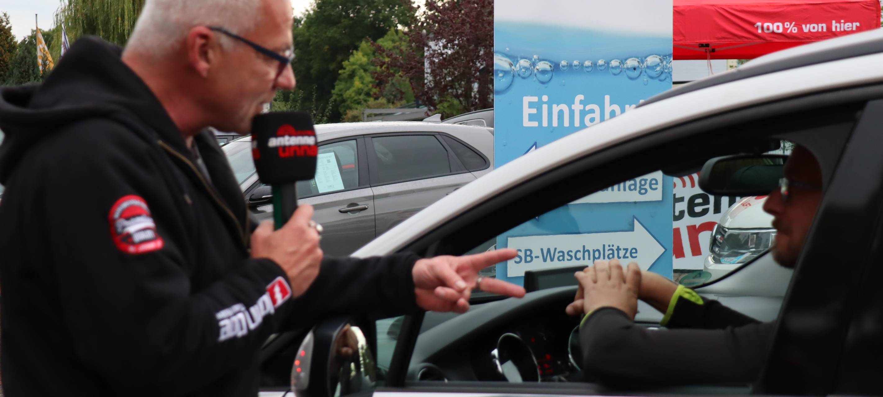 Autowaschen mit Antenne Unna
