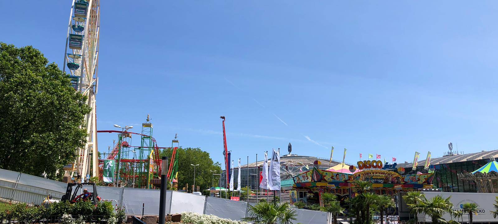 Rund um die Dortmunder Westfalenhallen gibt es mit dem Freizeitpark "FunDoMio" eine Attraktion für die Sommerferien.