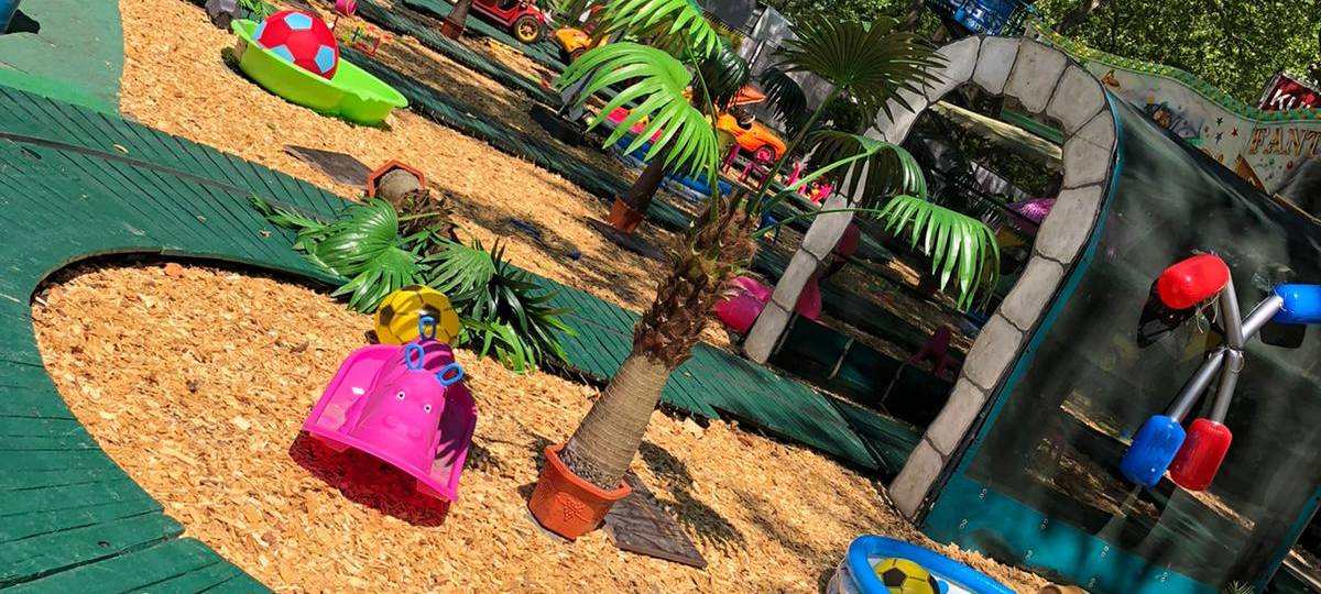 Rund um die Dortmunder Westfalenhallen gibt es mit dem Freizeitpark "FunDoMio" eine Attraktion für die Sommerferien.