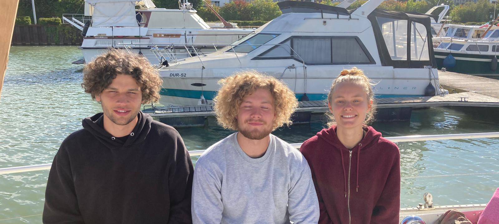 Die Weltumsegler Jonas (23), Thilo (23), Leonie (22).