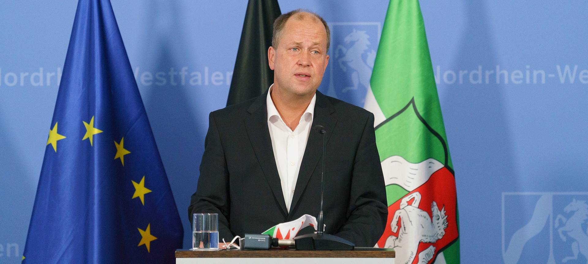 Stamp: Keine Kita-Beitragskürzung für August - Geld für Kitahelfer