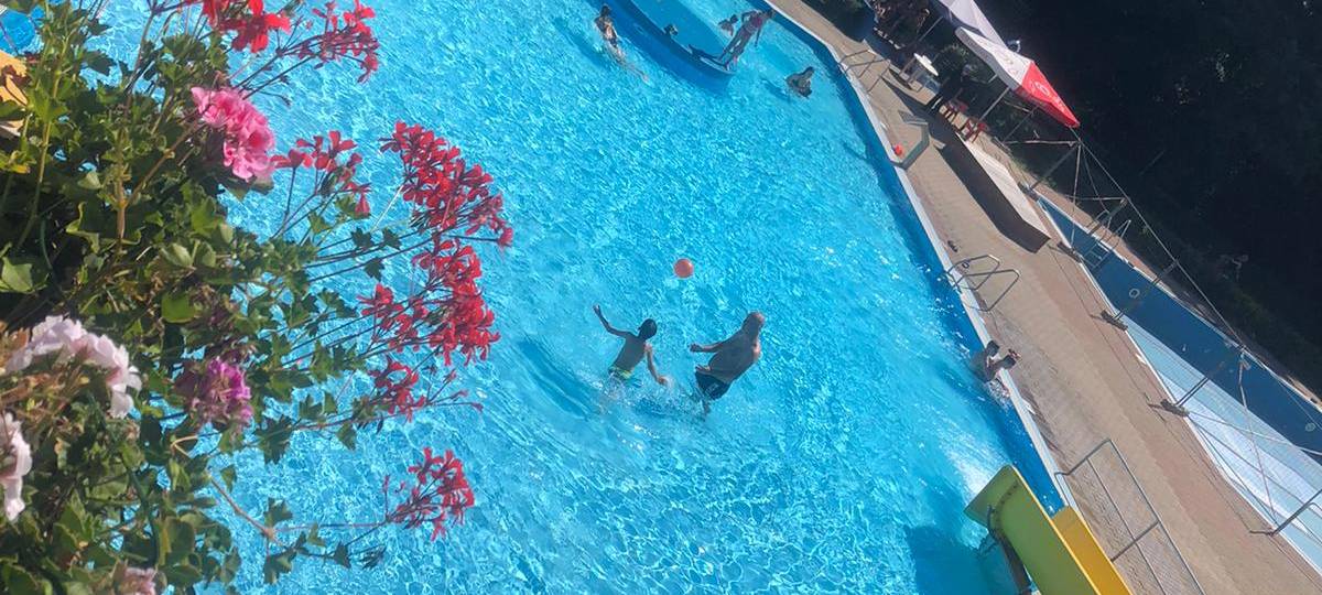 Hitze sorgt für volle Freibäder im Kreis Unna