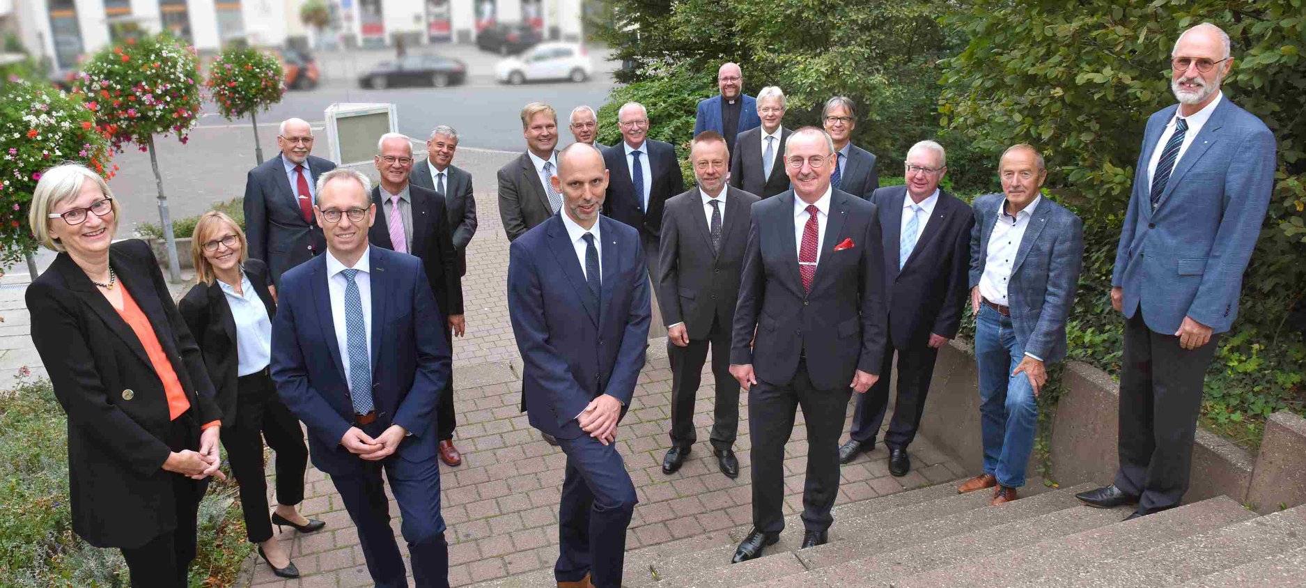 Zur Urkundenunterzeichnung fürs neue Klinikum gab es eine Feier im kleinen Rahmen.