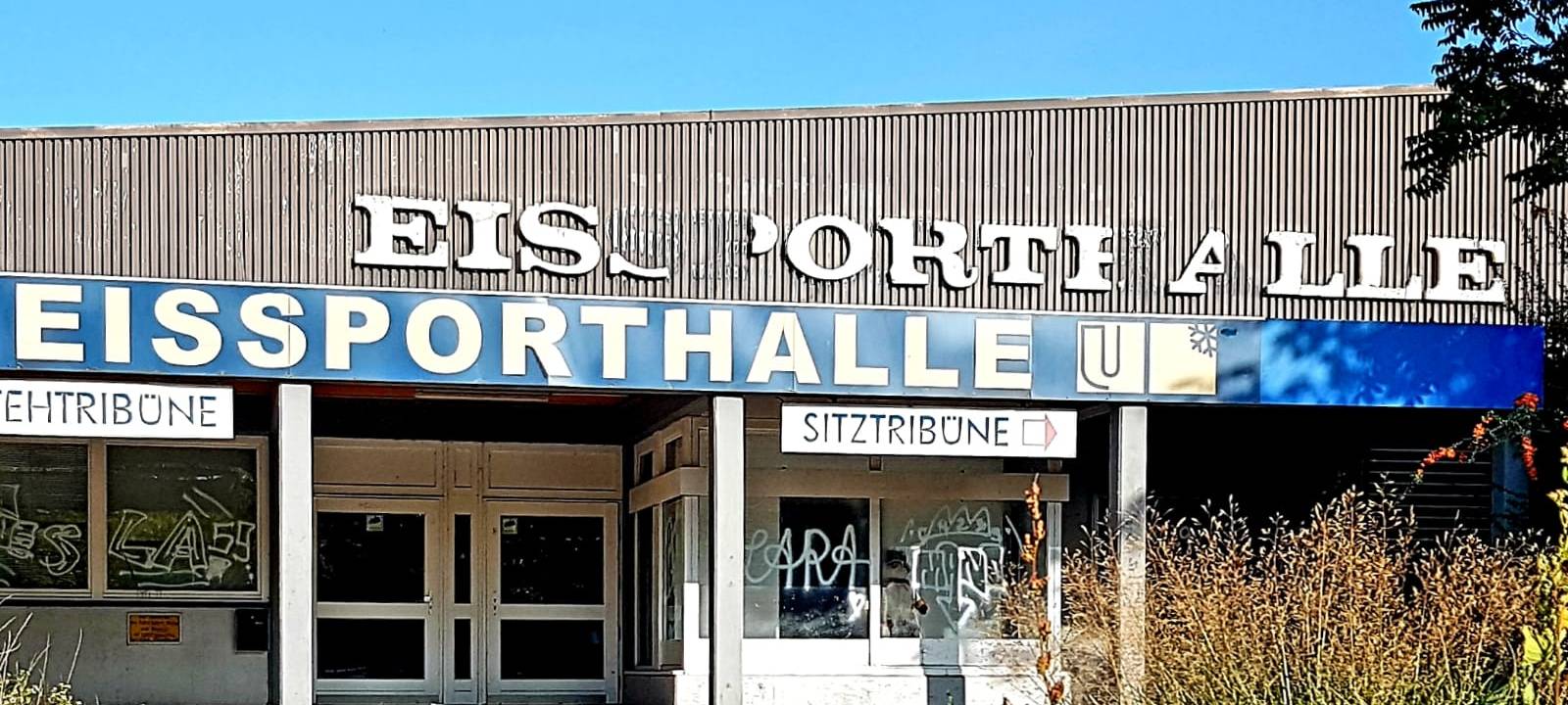 Eishalle: Unterschriften für neuen Bürgerentscheid