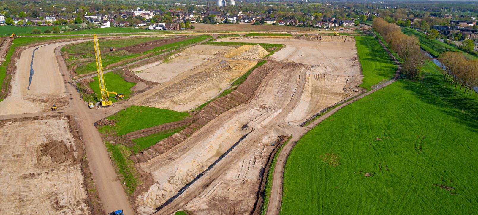 Der Emscherumbau geht in die finale Phase - bis Ende 2021 soll die Renaturierung abgeschlossen sein.