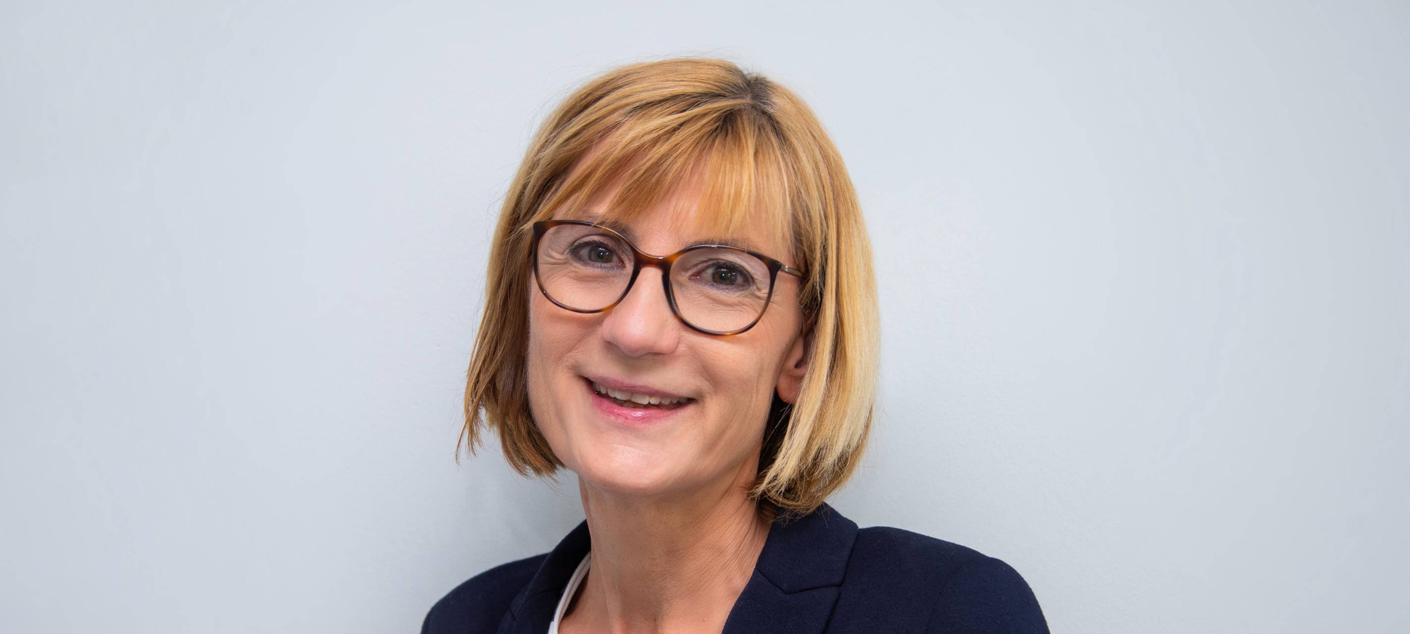 In der Corona-Pandemie arbeiten Teams in Arztpraxen am Limit. Das will der Hausärzteverband Westfalen-Lippe deutlich machen. Er hat eine Plakataktion samt Anzeigenkampagne gestartet. Das Motto: "Danke, dass ihr gerade alles gebt."