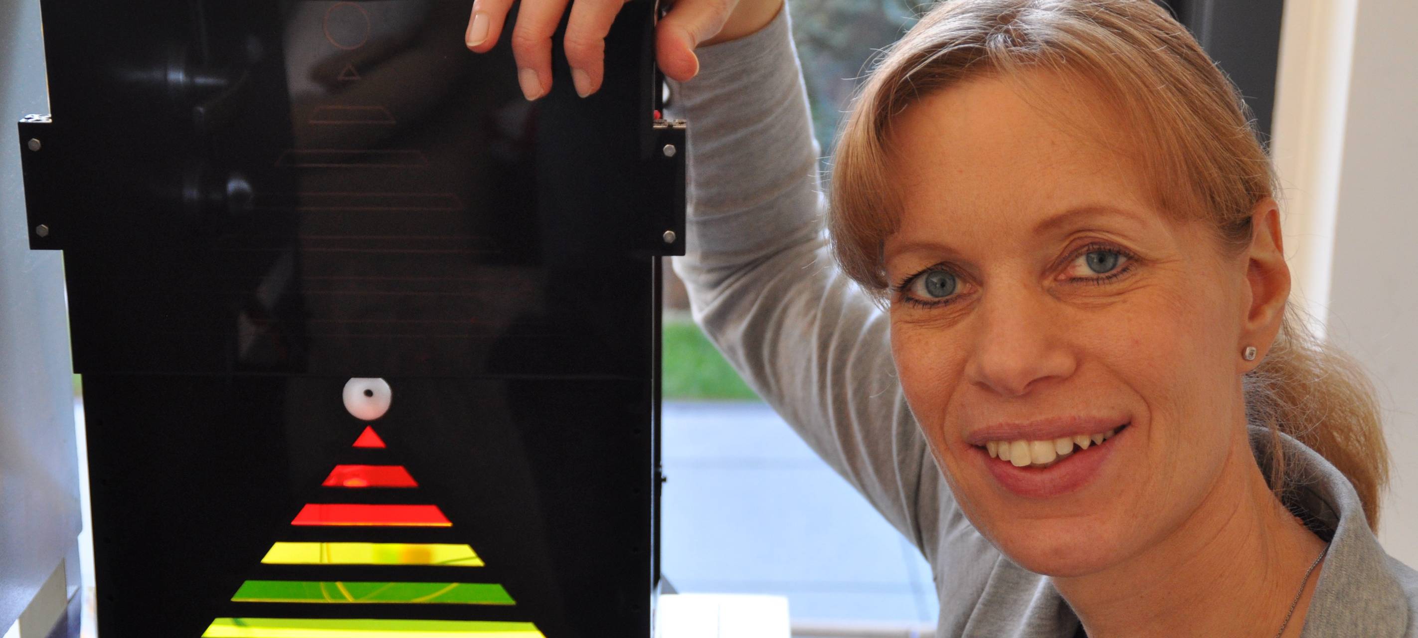 Drecke Schultoiletten kommen leider sehr häufig vor. Judith Rabe aus Kamen ist solche Situationen auch leid und geht dagegen vor: Mit einer eigenen Erfindung, die sich „Toire“ nennt.