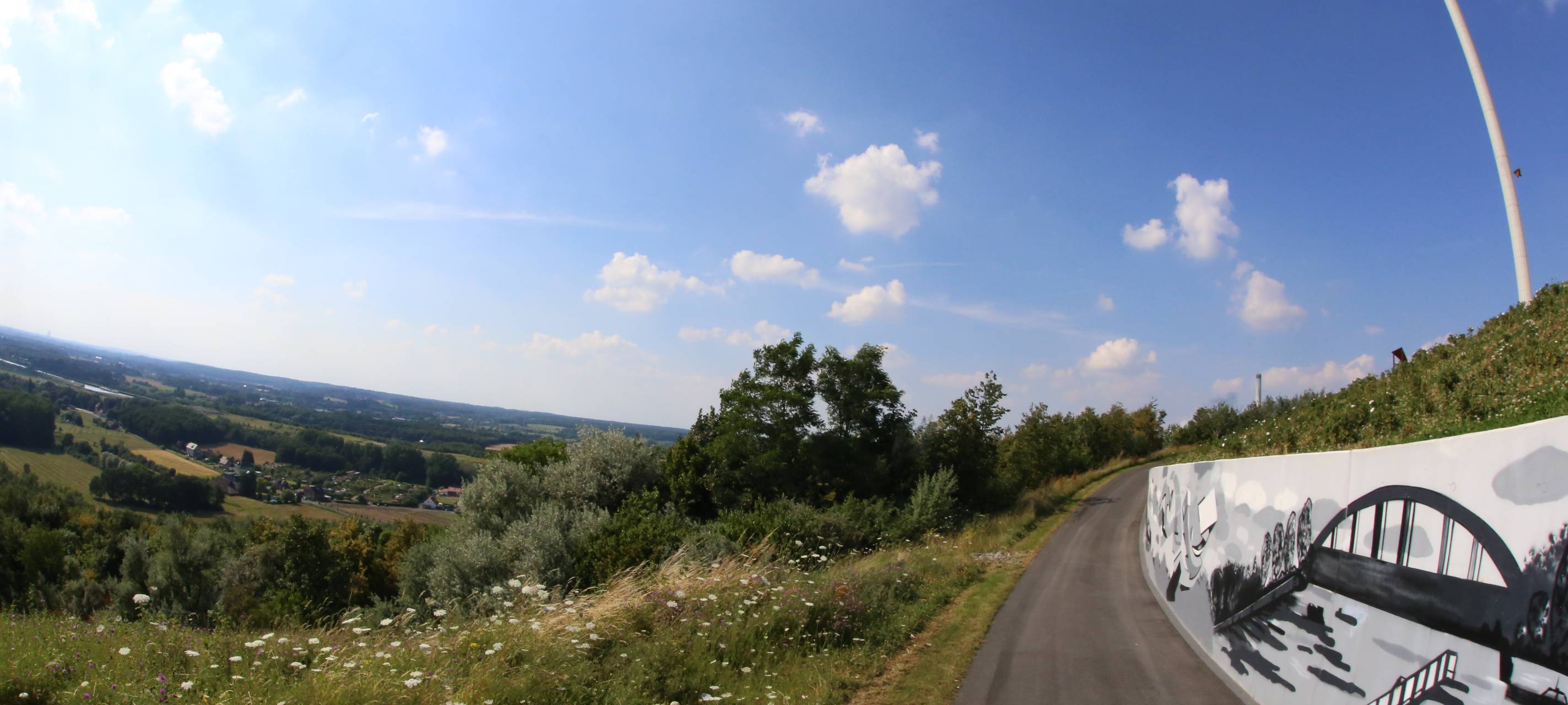Notrufschilder für die Halde
