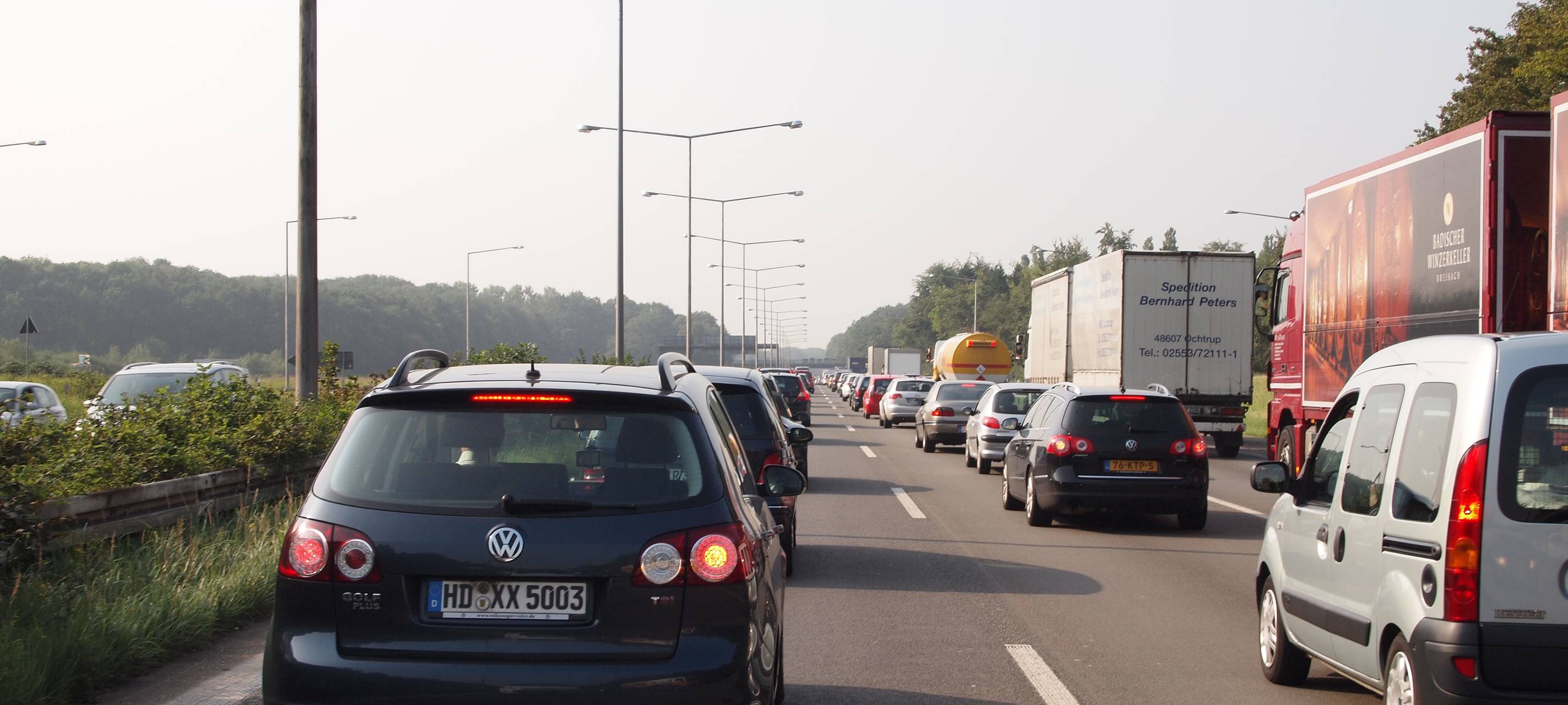 LKW-Fahrer nach Unfall auf A1 bei Kamen gestorben