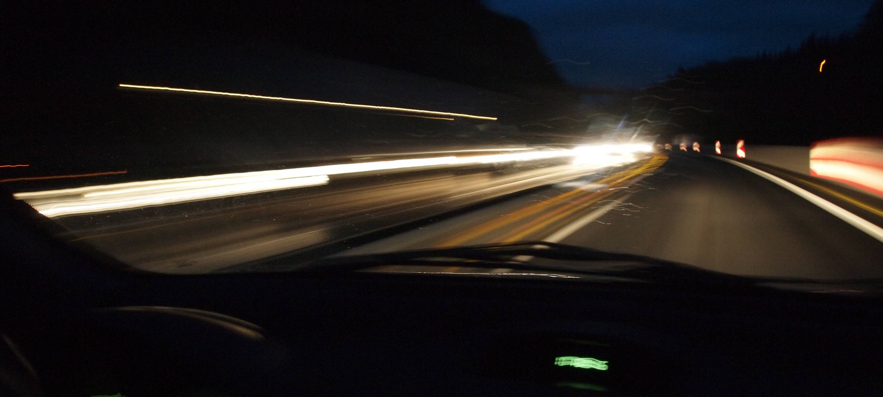 Ast auf Auto: Versuchter Mord