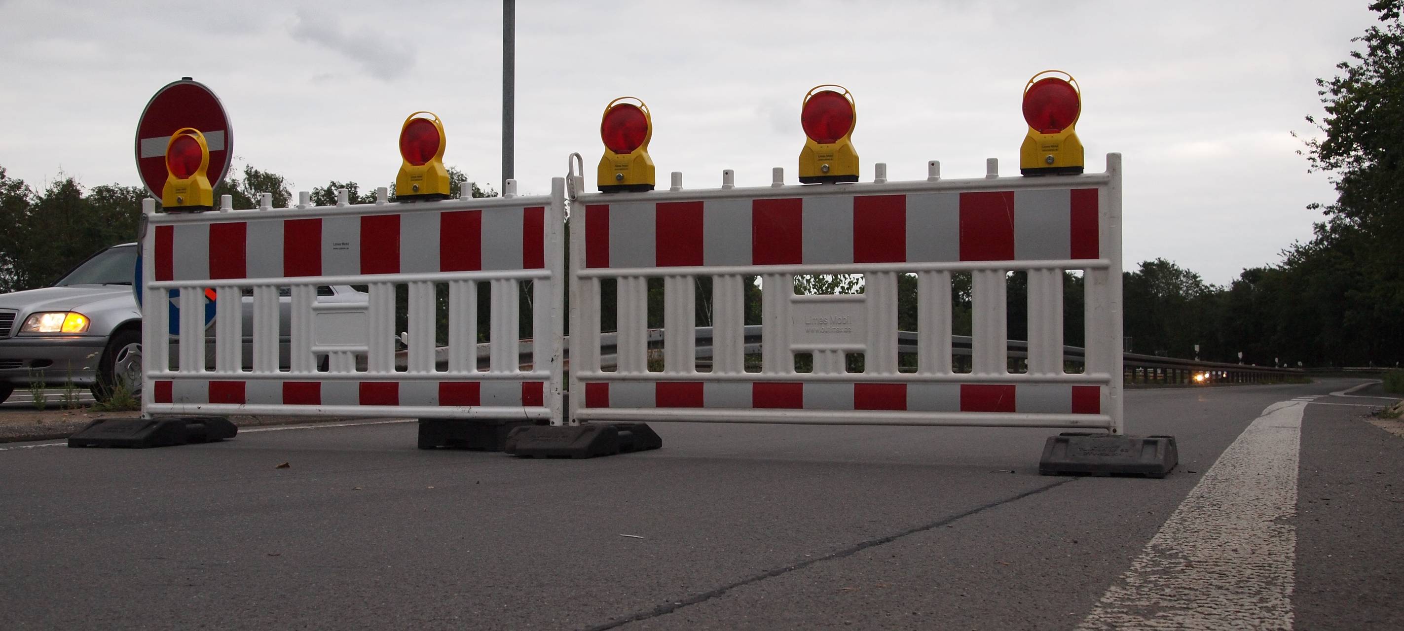 Einschränkungen auf B1/B236