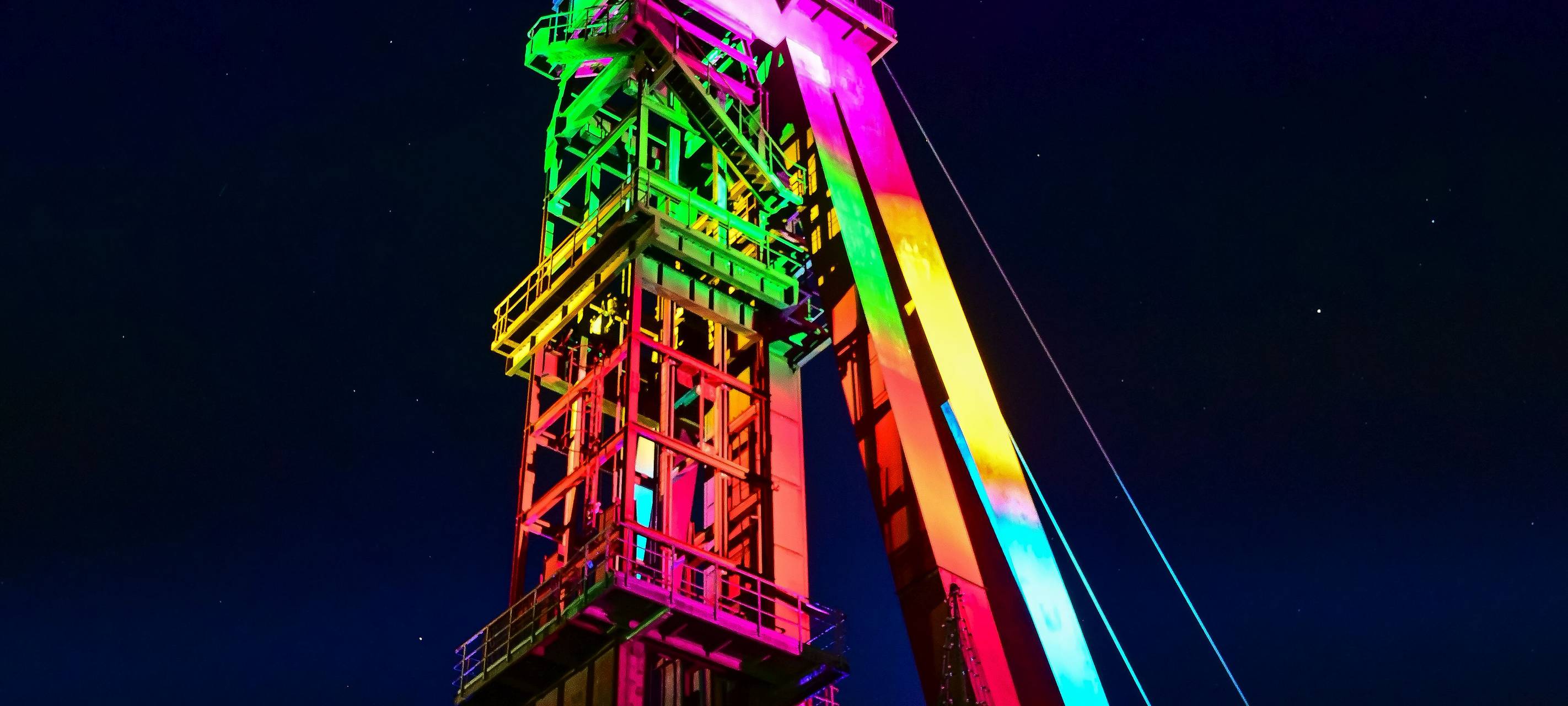 Der Monopol-Förderturm in Kamen soll an diesem Osterwochenende wieder erleuchtet werden.
