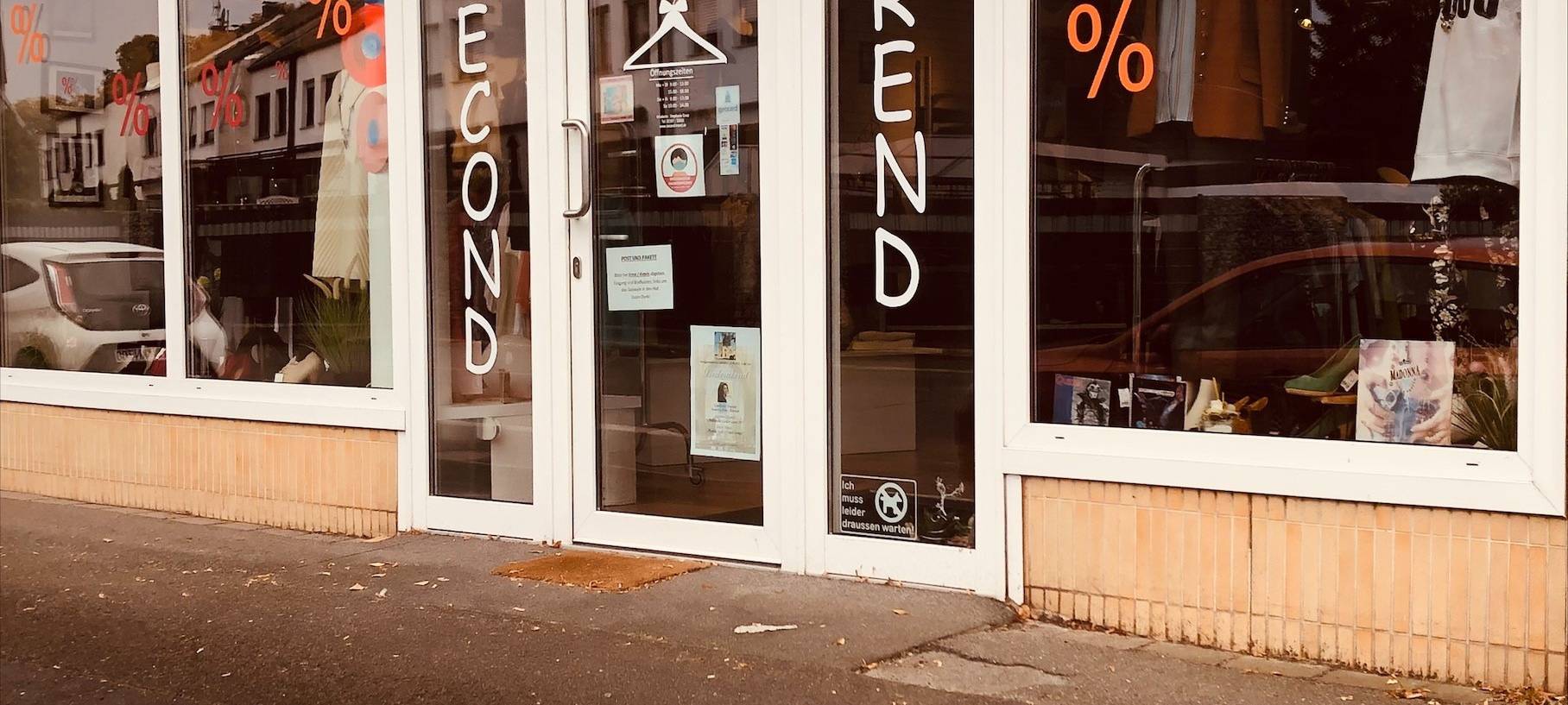 Second Hand-Shopping bei Klamotten