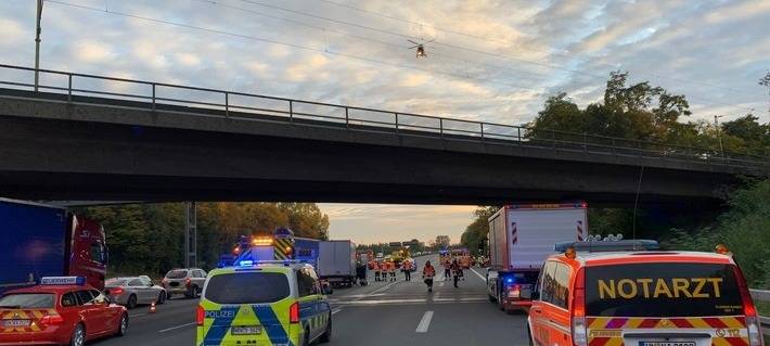 Einsatz für Polizei und Feuerwehr am Kamener Kreuz.