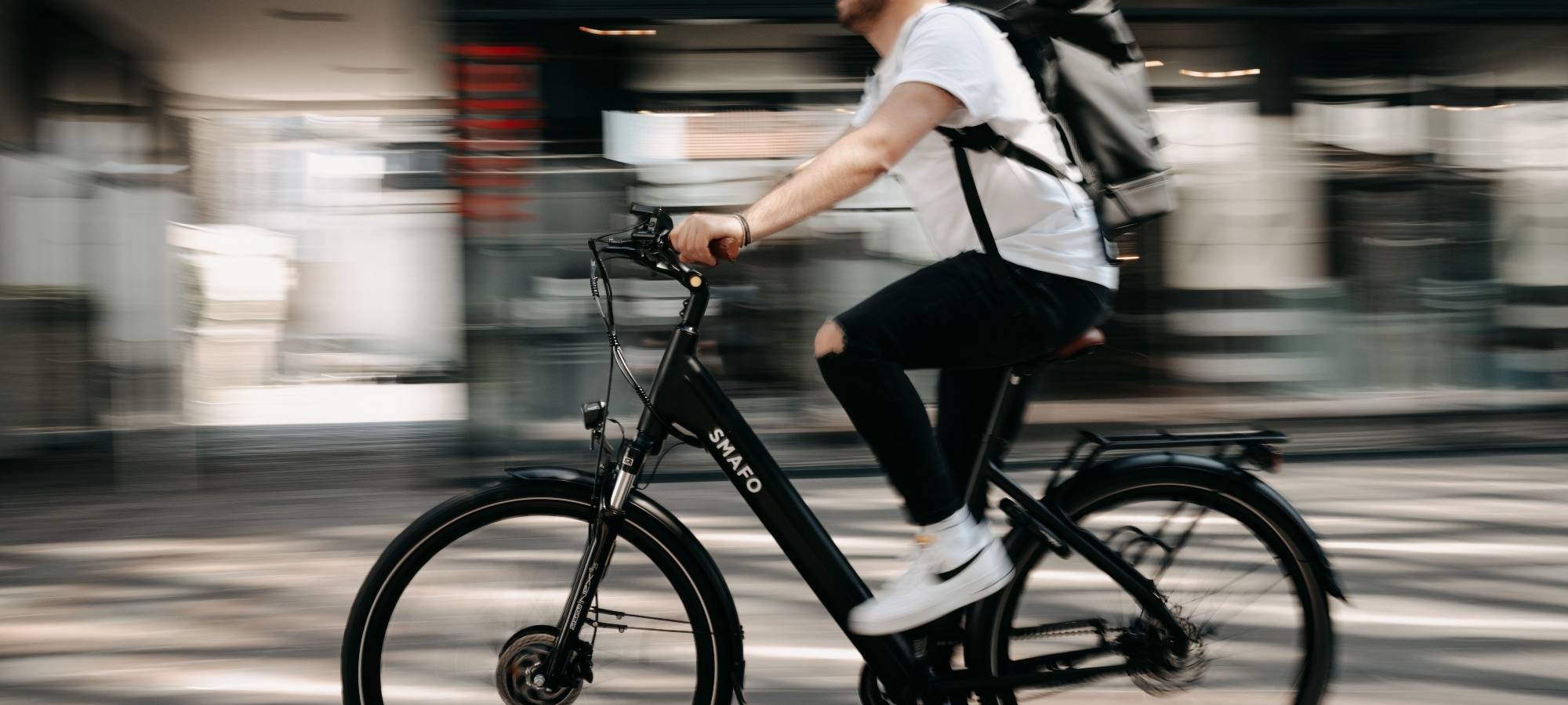 Ein Fahrradfahrer (Symbolfoto)