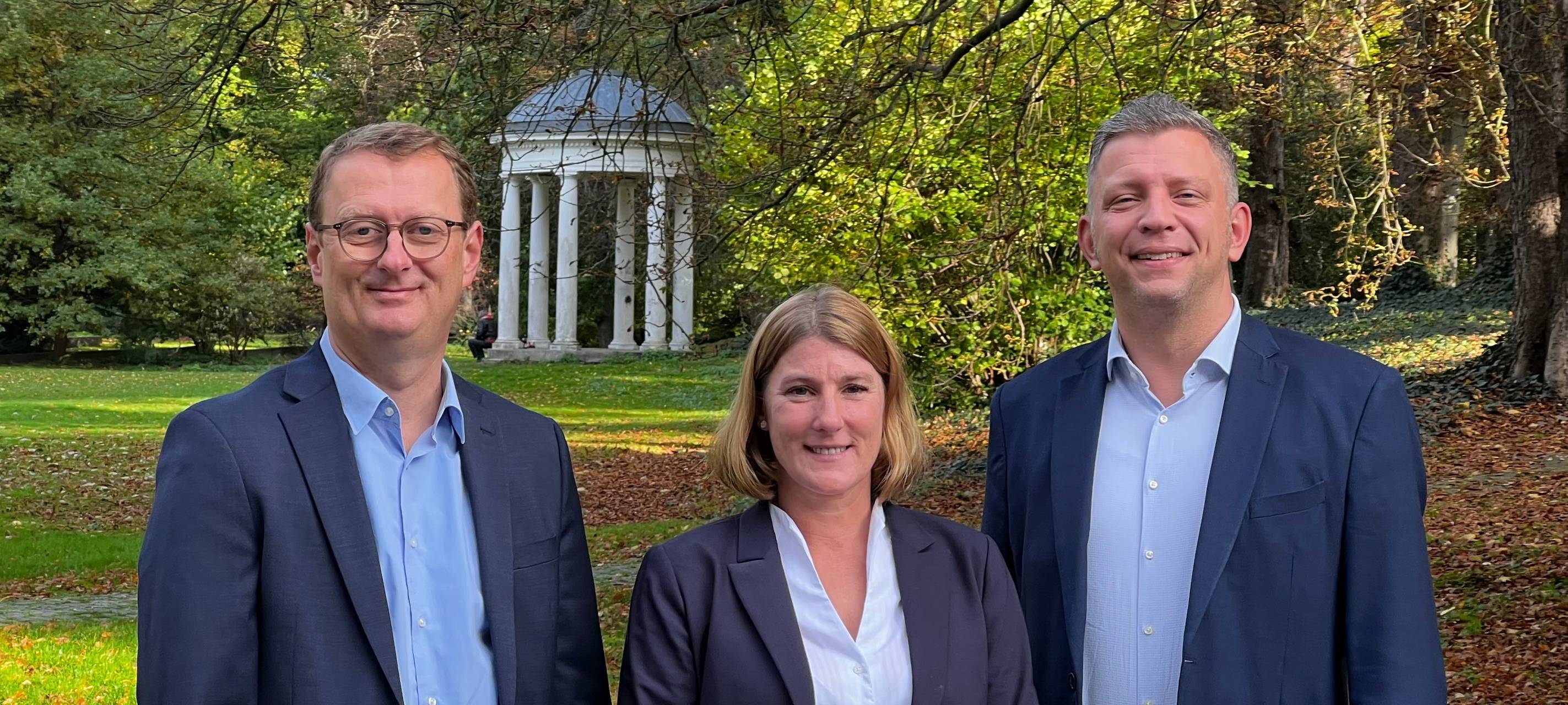 Scheidender Vorsitzender Oliver Kaczmarek (links) mit Nachfolgerin & Nachfolger an der Spitze der Kreis-SPD.