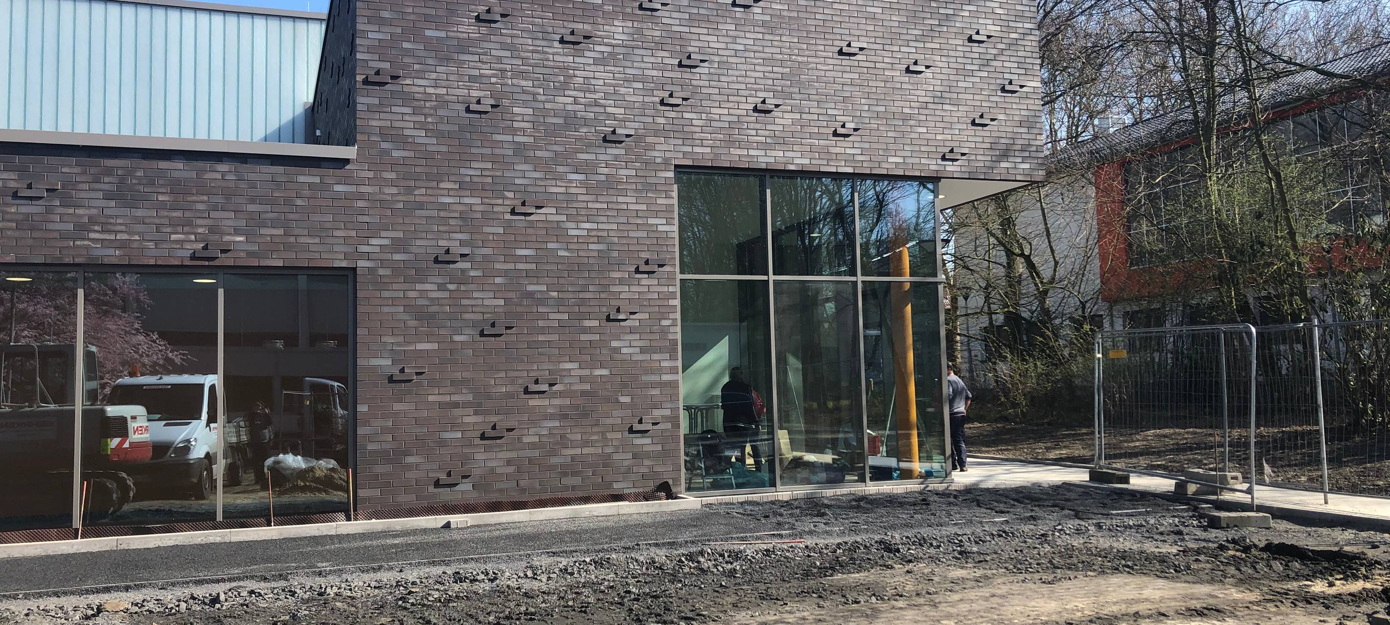 Unna: Corona-Impfzentrum in der Kreissporthalle