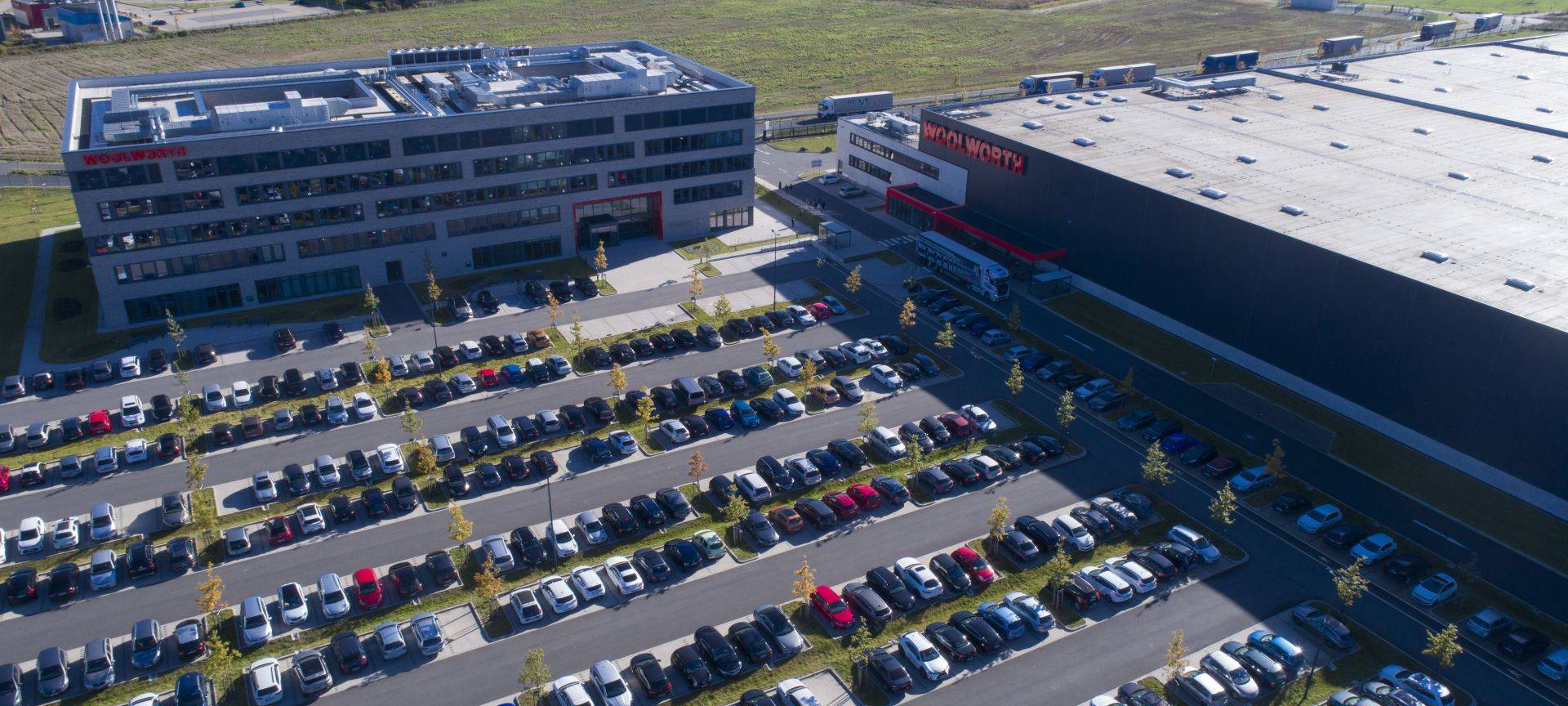 Woolworth-Zentrale in Unna vergrößert sich