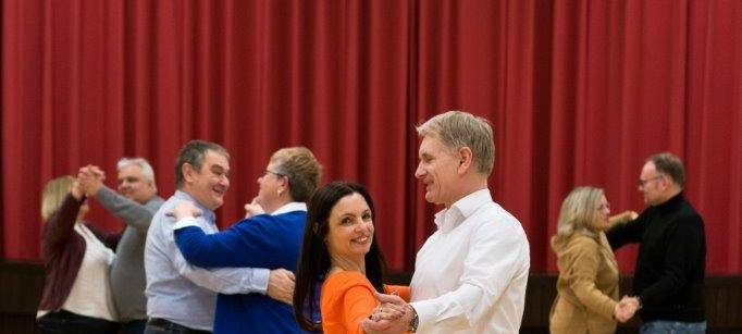 AB 17. April 2023 / Salsa und argentinischer Tango, neuer vhs-Tanzkurs in Fröndenberg Ardey