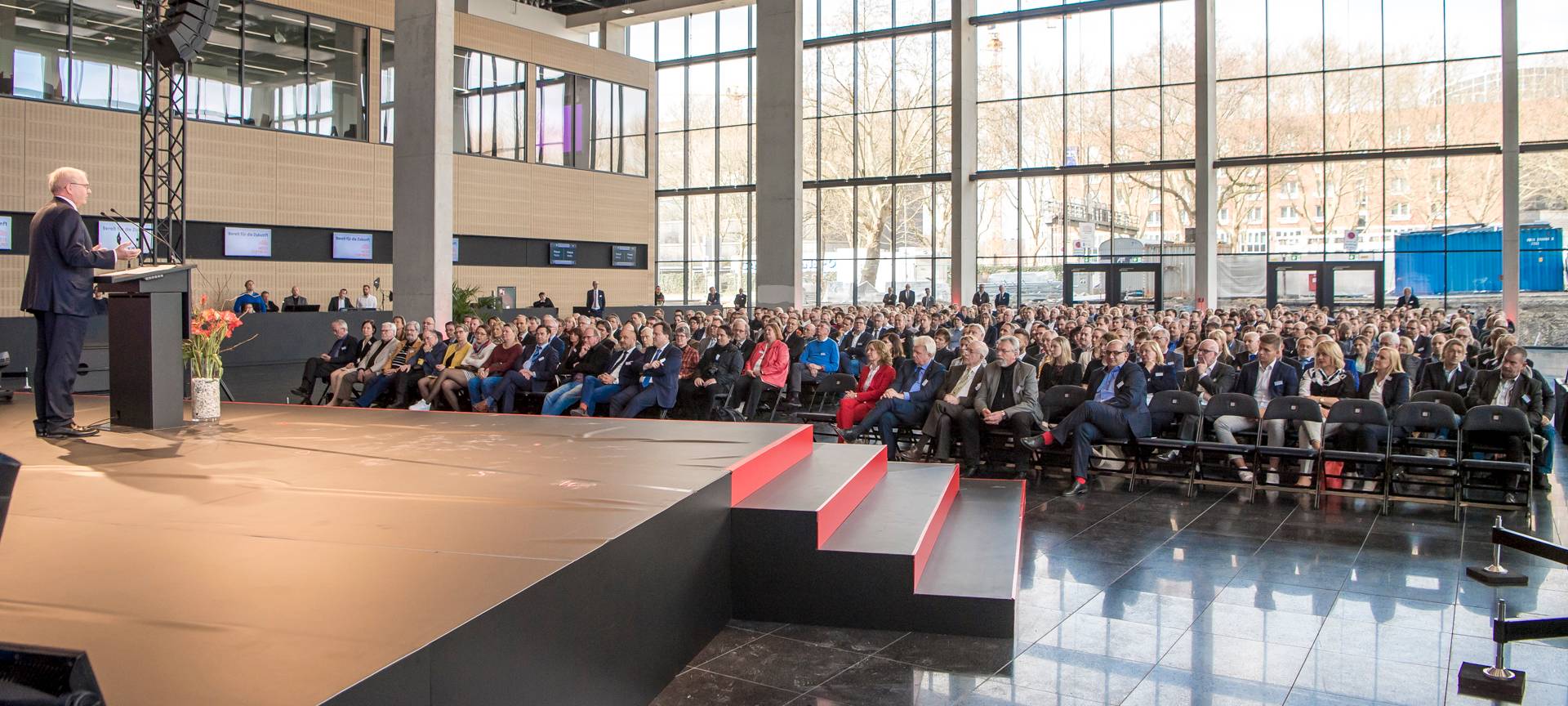 Neues Eingangsfoyer der Messe Dortmund eröffnet