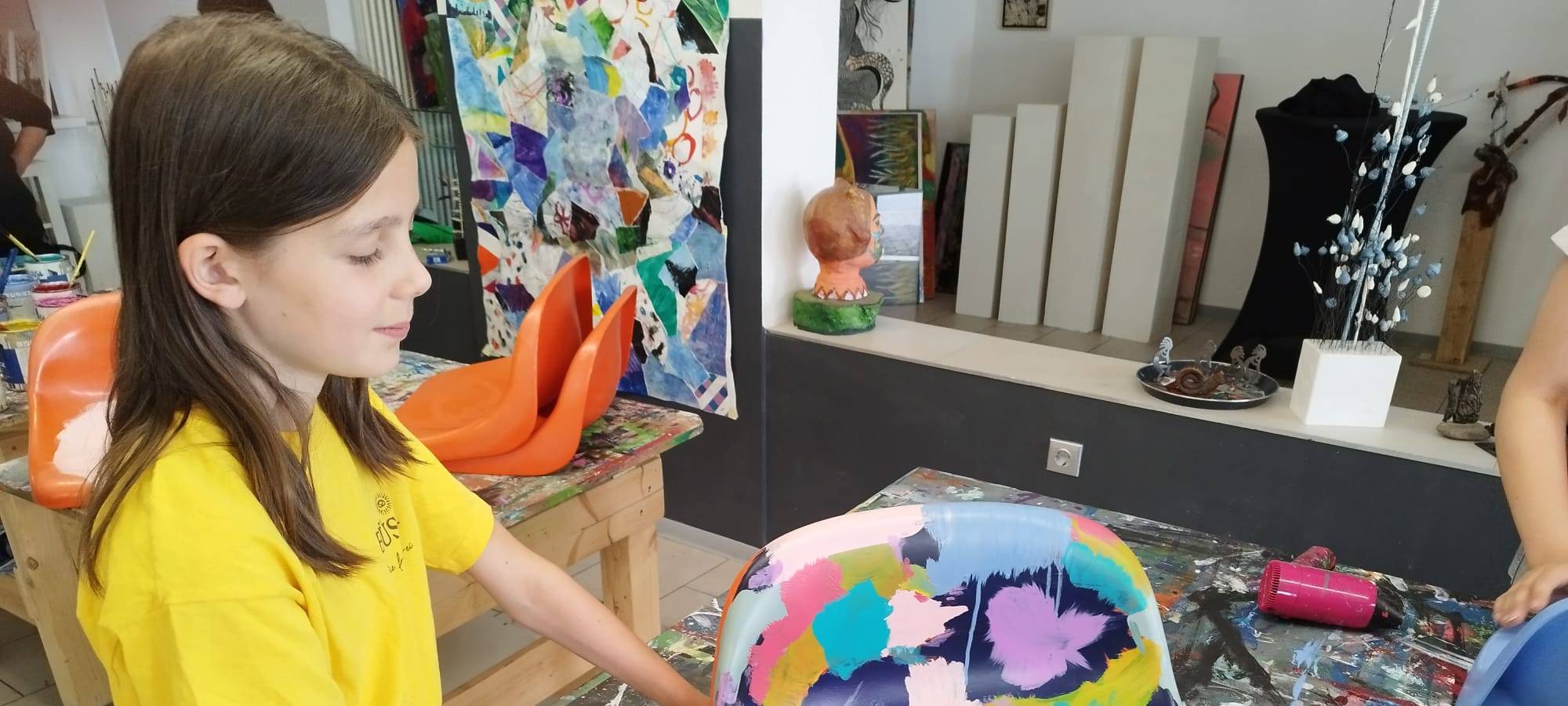 Kunstwerke aus alten Sitzschalen