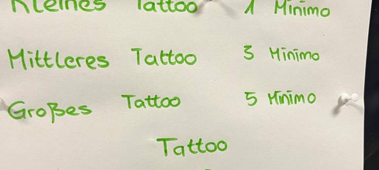 Mini-Kamen: 250 Kinder spielen eine Stadt nach