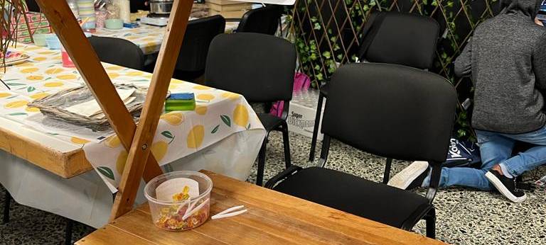 Mini-Kamen: 250 Kinder spielen eine Stadt nach