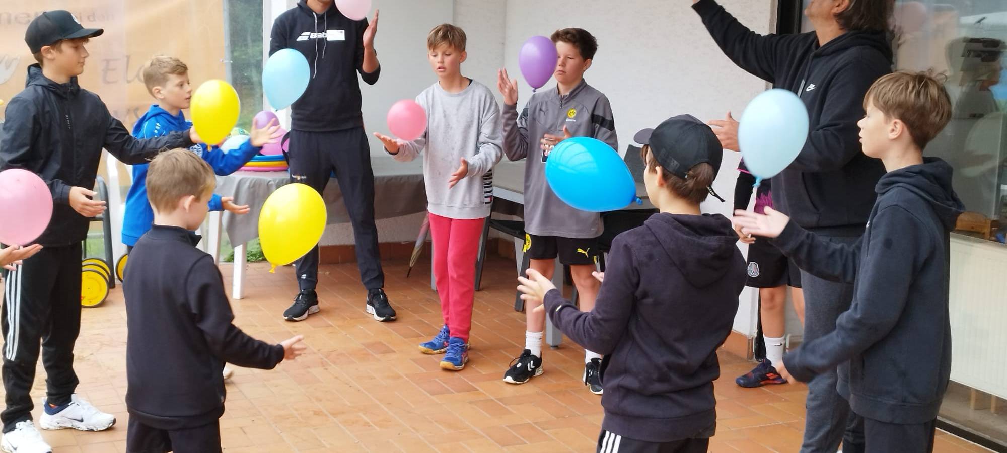 Schulministerin bei den Holzwickeder Elchen