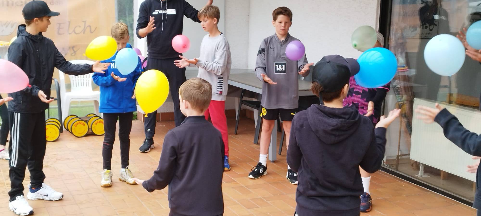 Schulministerin bei den Holzwickeder Elchen