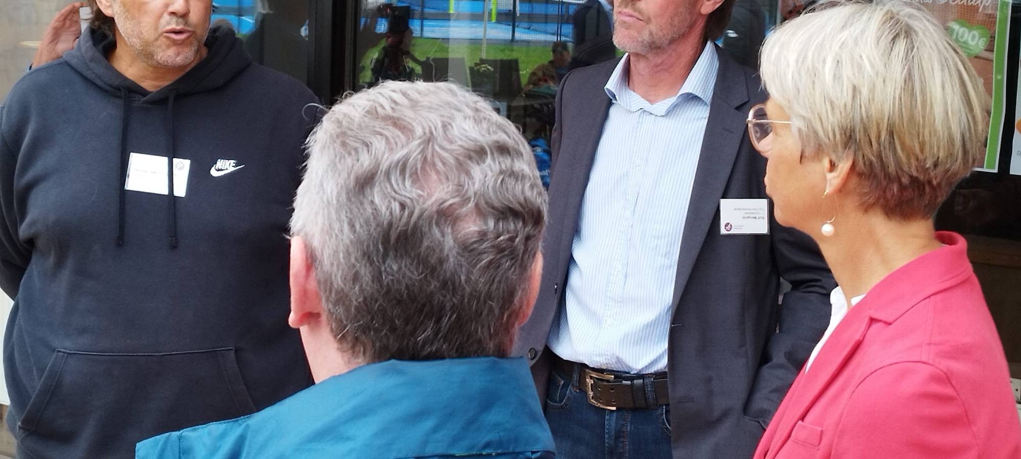 Schulministerin bei den Holzwickeder Elchen