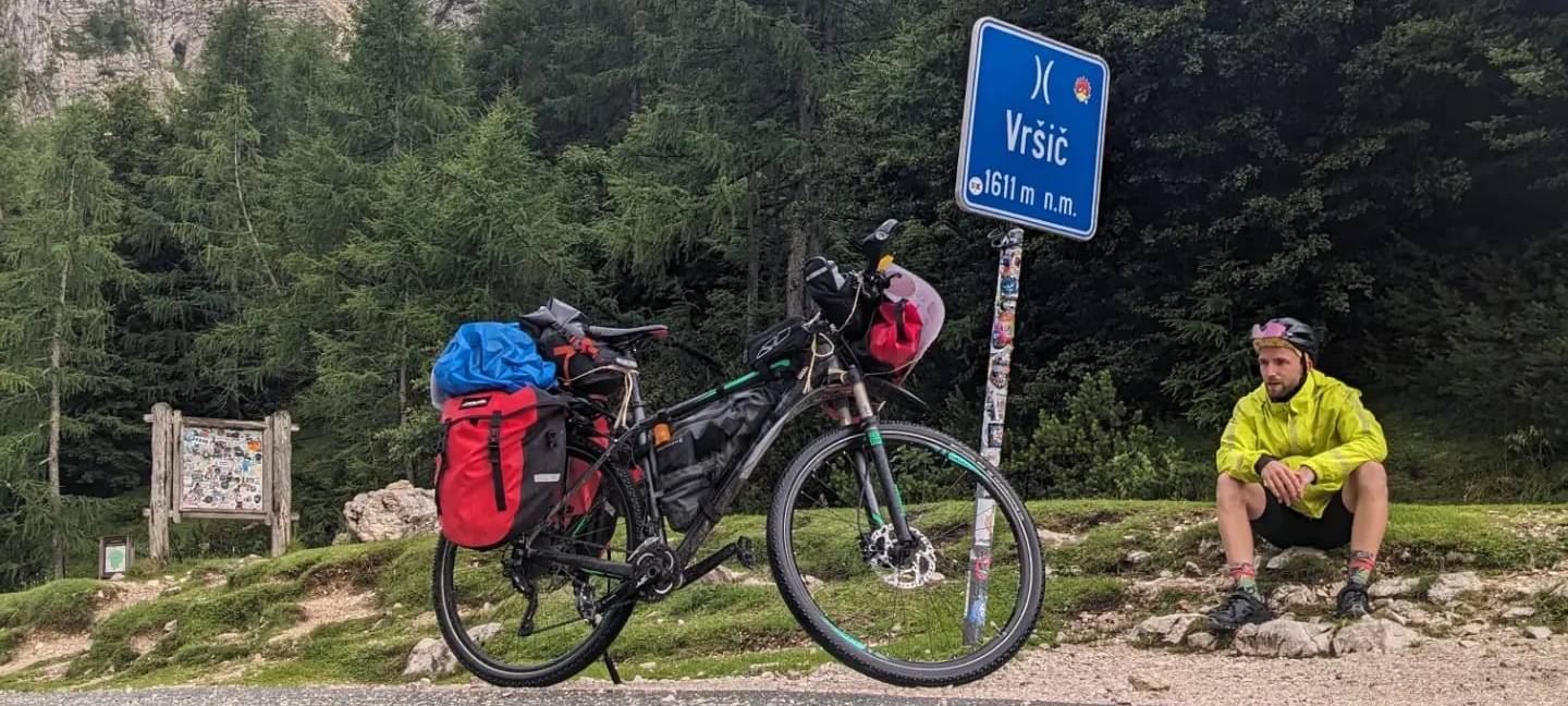 Fahrradtour zum Olymp: Pascal aus Unna sammelt Spenden