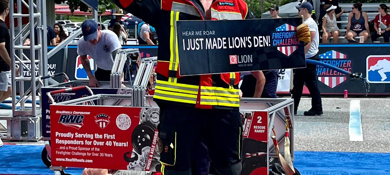 Weltmeisterschaften für Feuerwehrleute: Tom aus Lünen war dabei