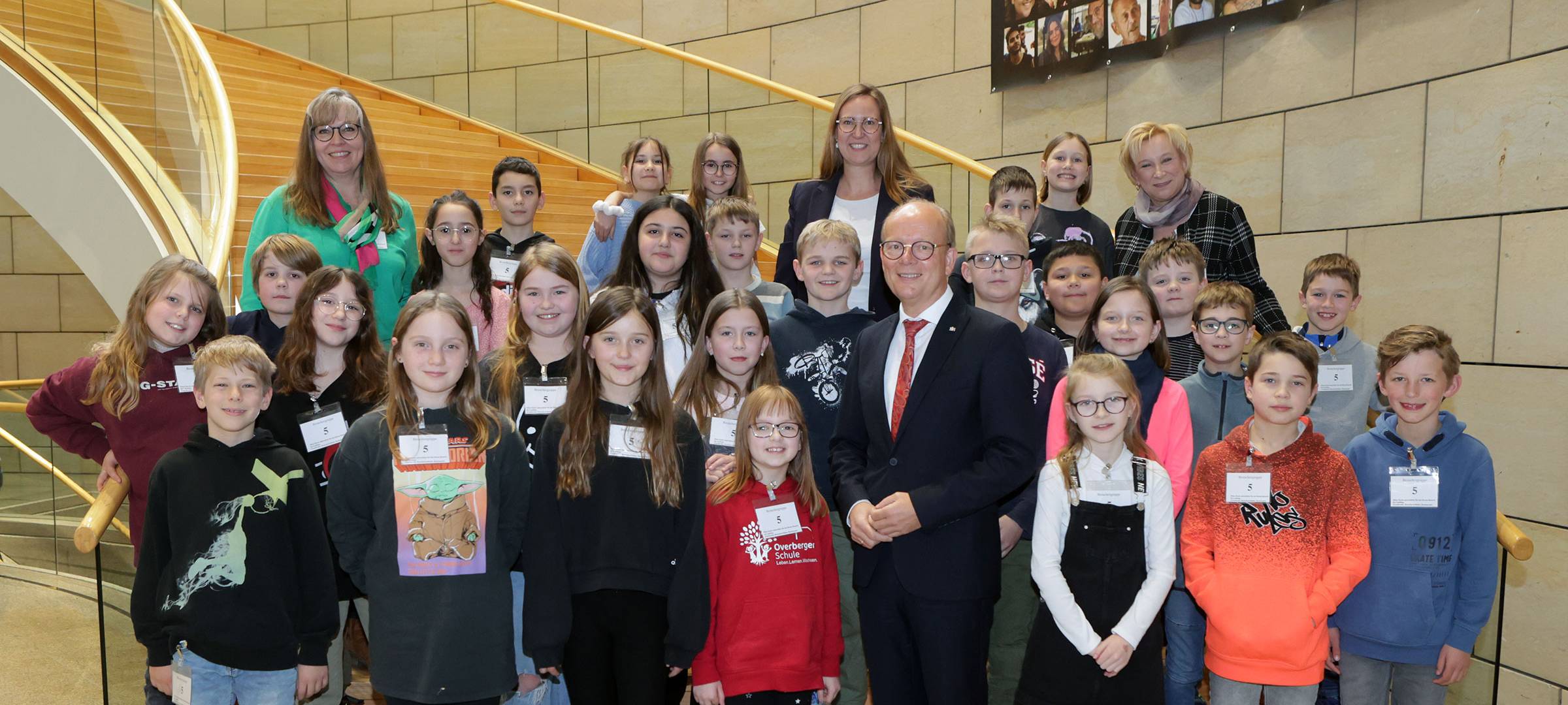 Grundschüler aus Bergkamen besuchen NRW-Landtag