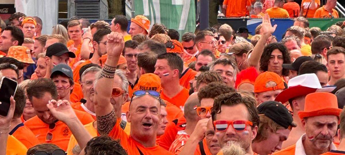 EM: 160.000 Fans feiern größtenteils friedlich in Dortmund