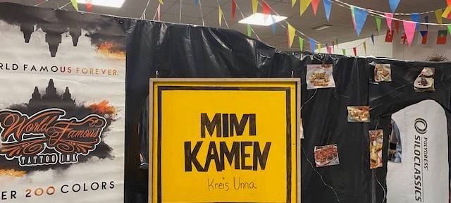 Mini-Kamen: 300 Kinder spielen eine Stadt nach