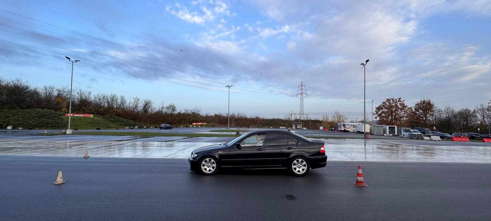 Bremsen bis die Reifen quietschen