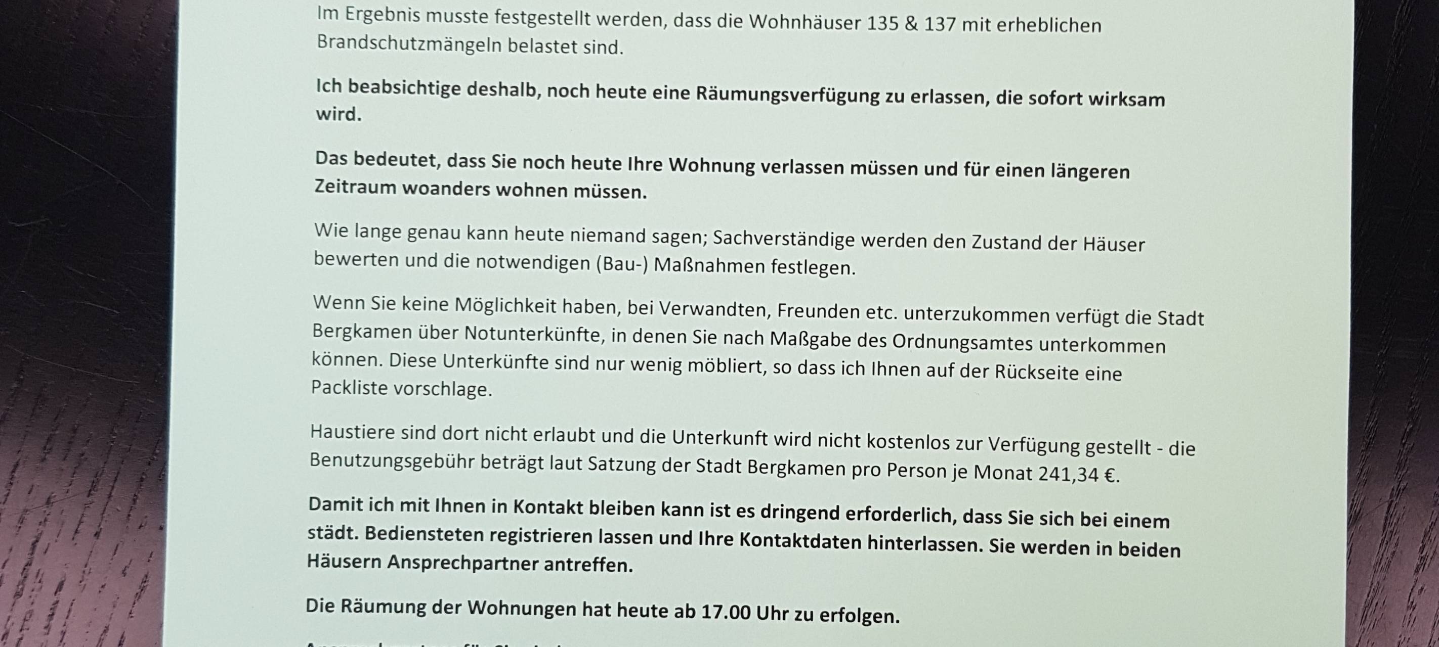 Häuser-Räumung nach Brand in Turmarkaden