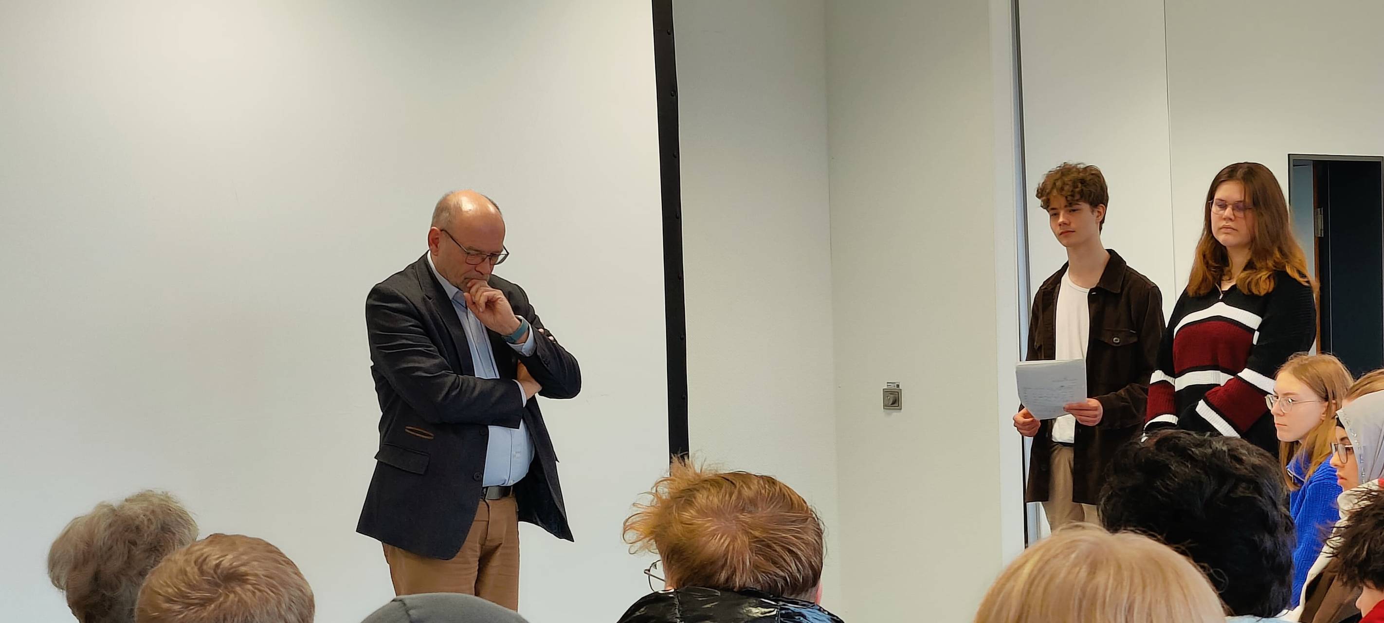 Vizepräsident des NRW-Landtags besucht Berufskolleg in Werne