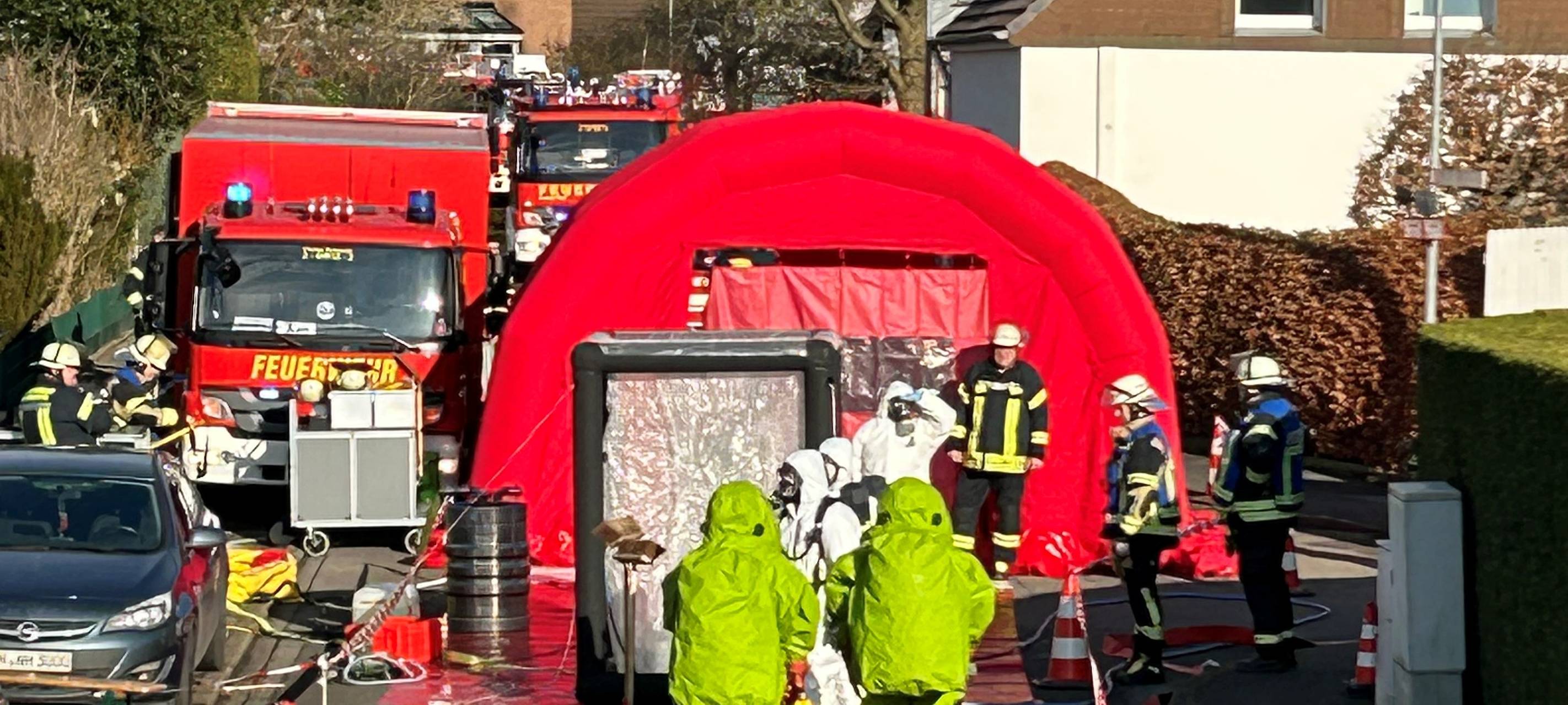 Chemikalien: Großer Feuerwehreinsatz in Schwerte