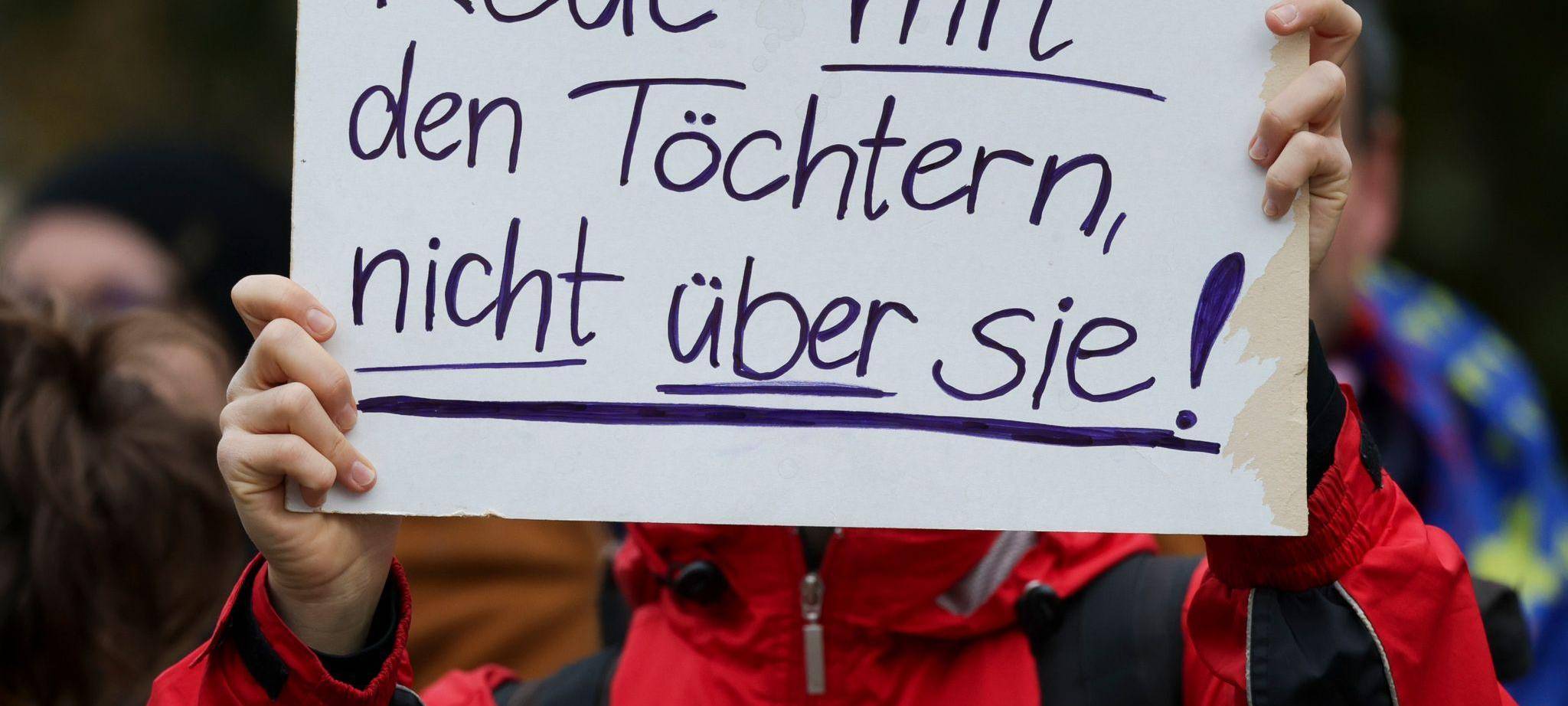 Antrittsbesuch des Bundeskanzlers in Sachsen - Demonstration