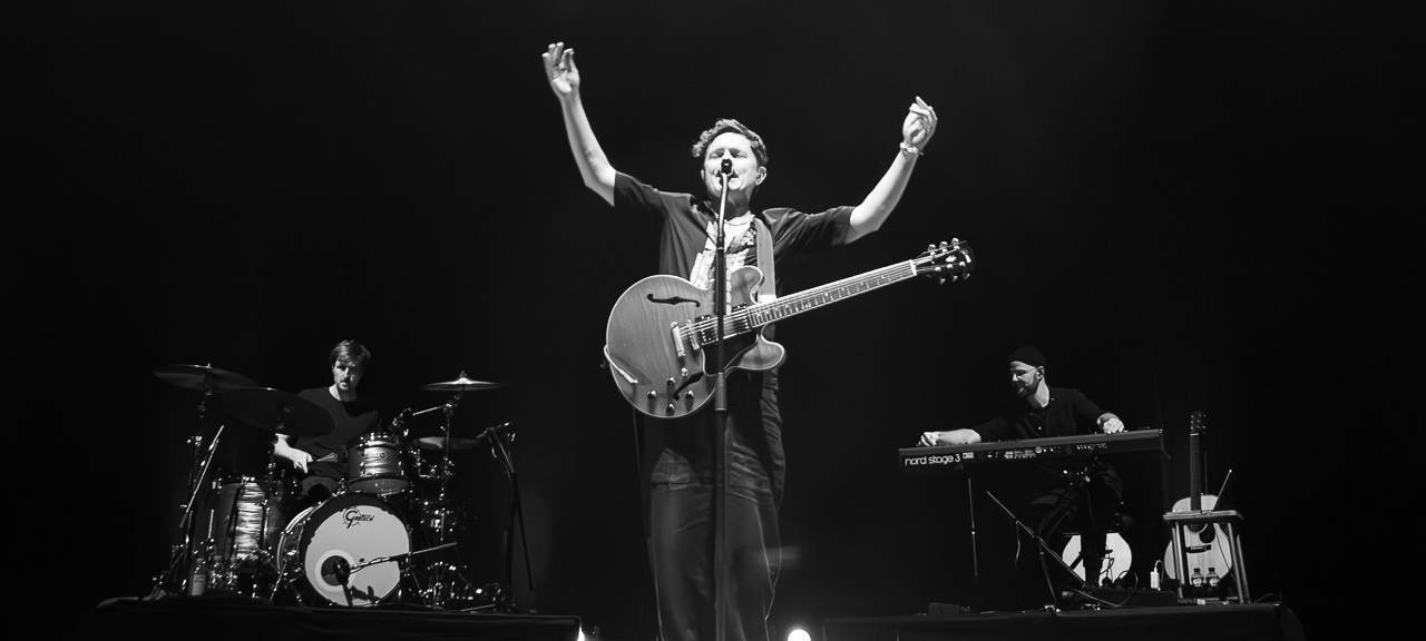 Lichtblicke Weihnachtskonzert: Über 165.000 Euro für den guten Zweck! - Michael Patrick Kelly hautnah