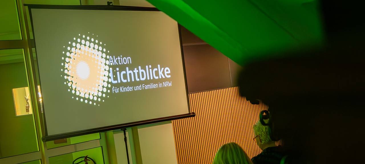 Leon Windscheid – hautnah: Ein unvergesslicher Abend für Aktion Lichtblicke