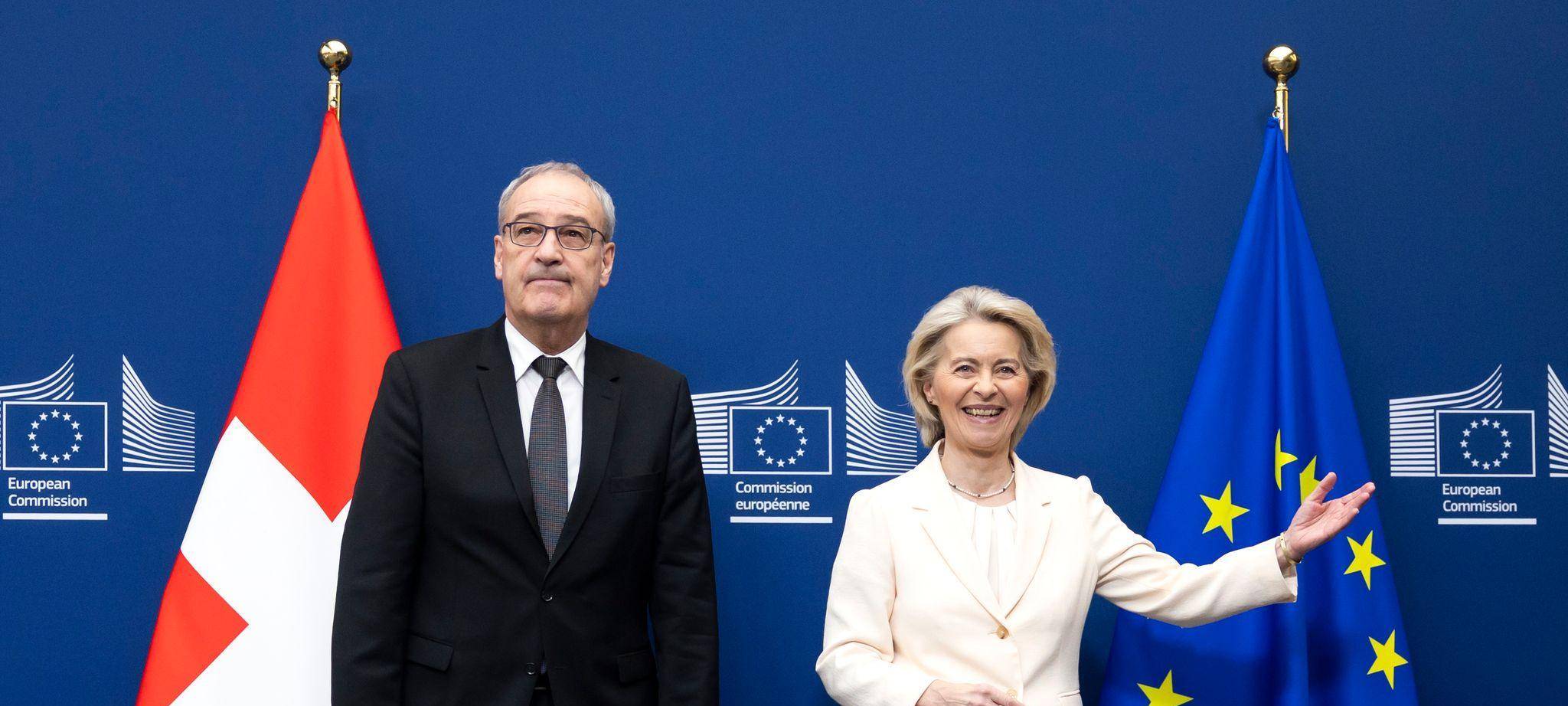 EU und Schweiz unterzeichnen Abkommen für verstärkte Zusammenarbe