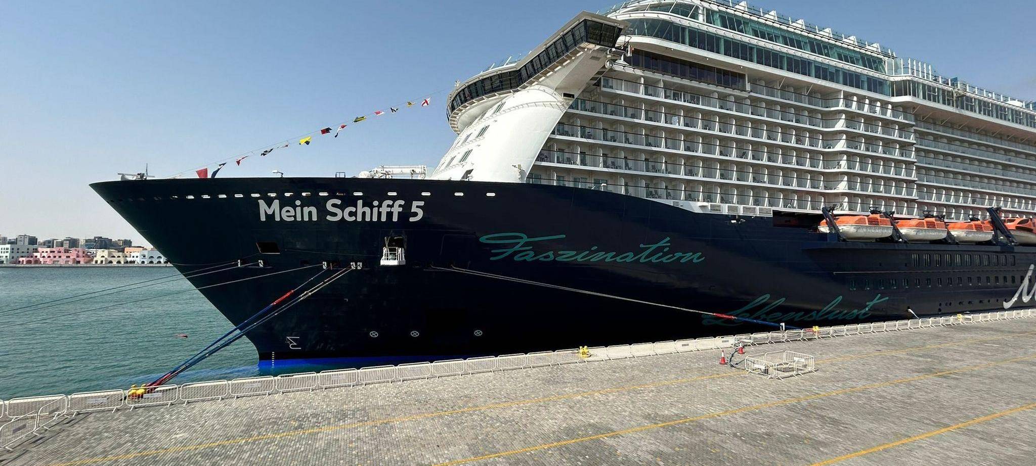 Iran-Krieg - Kreuzfahrtschiff vor Doha