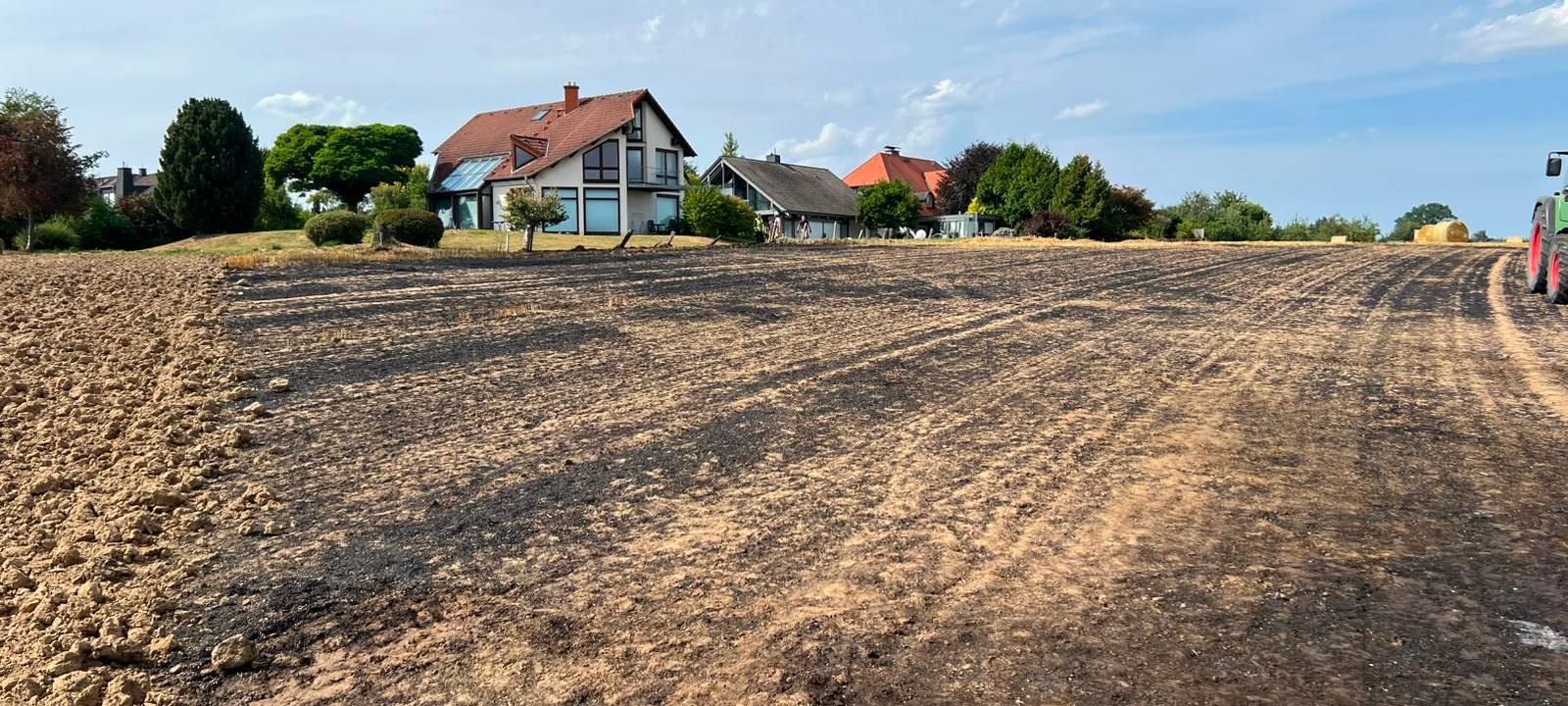Fröndenberg: Großbrand durch Traktor