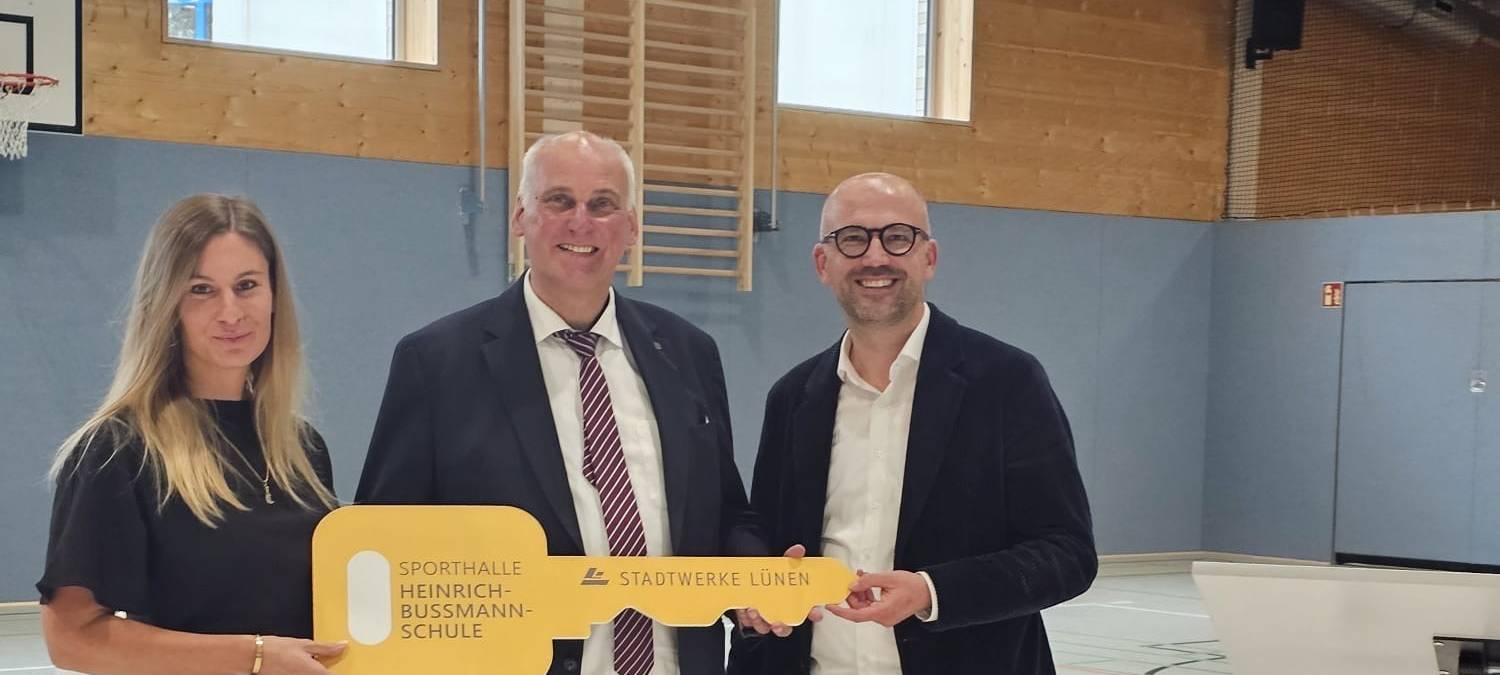 Neue Zweifeldsporthalle an der Heinrich-Bußmann-Schule offiziell eingeweiht