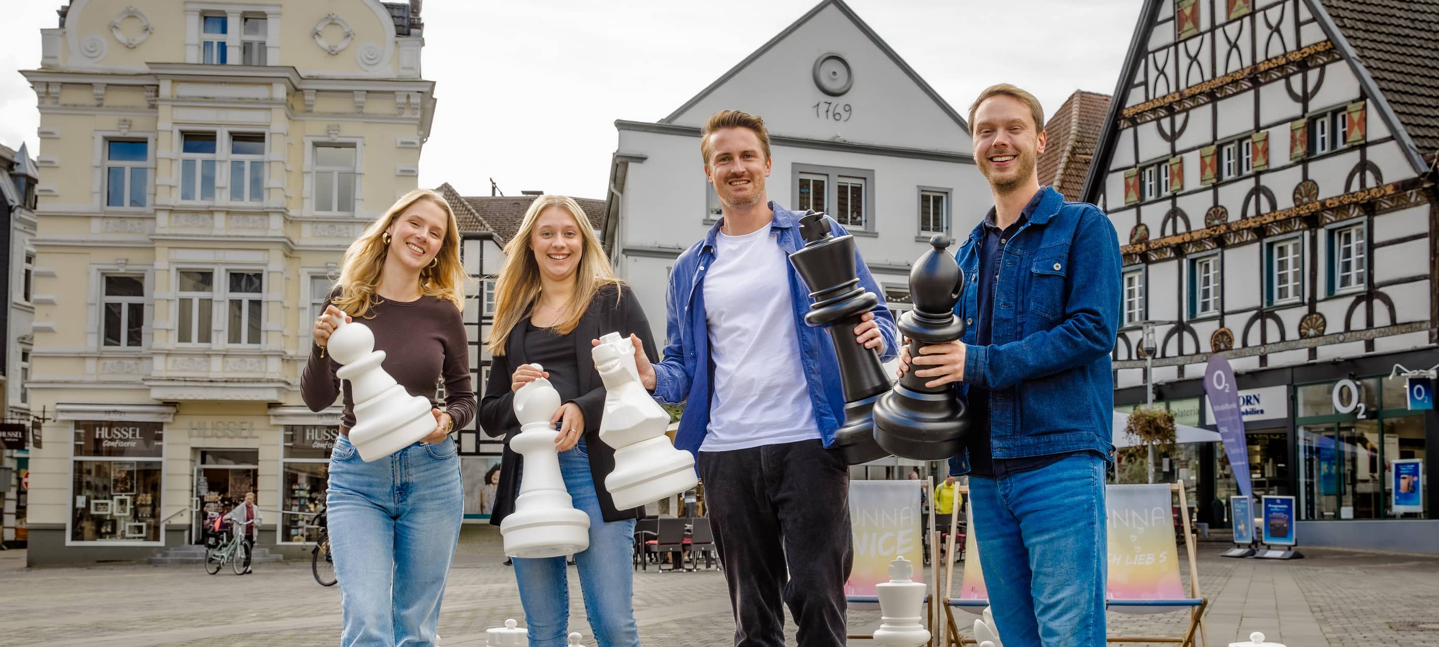 Das Antenne Unna "Euer Morgen"-Team (v.l.n.r.): Joëlle Hermes, Alessa Mischel, Arwed Karschuck und Florian Joswig
