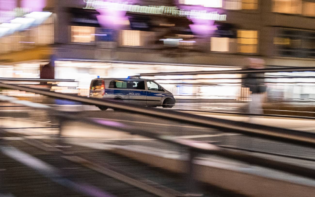 Kamen: Mann mit Kindern im Auto flüchtet vor der Polizei